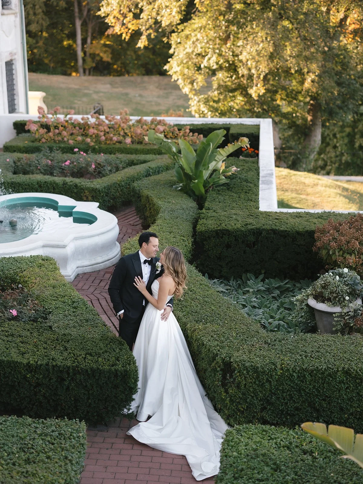 Classic Wedding at the Vanderbilt Museum