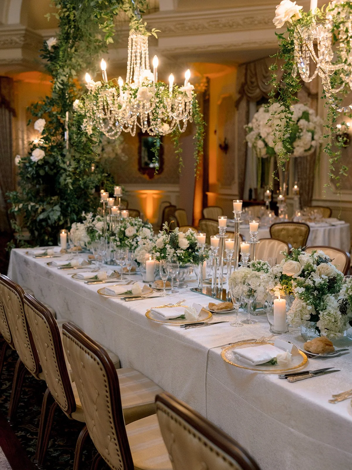Pleasantdale-Chateau-Wedding-AsherGardner-884_websize.jpg