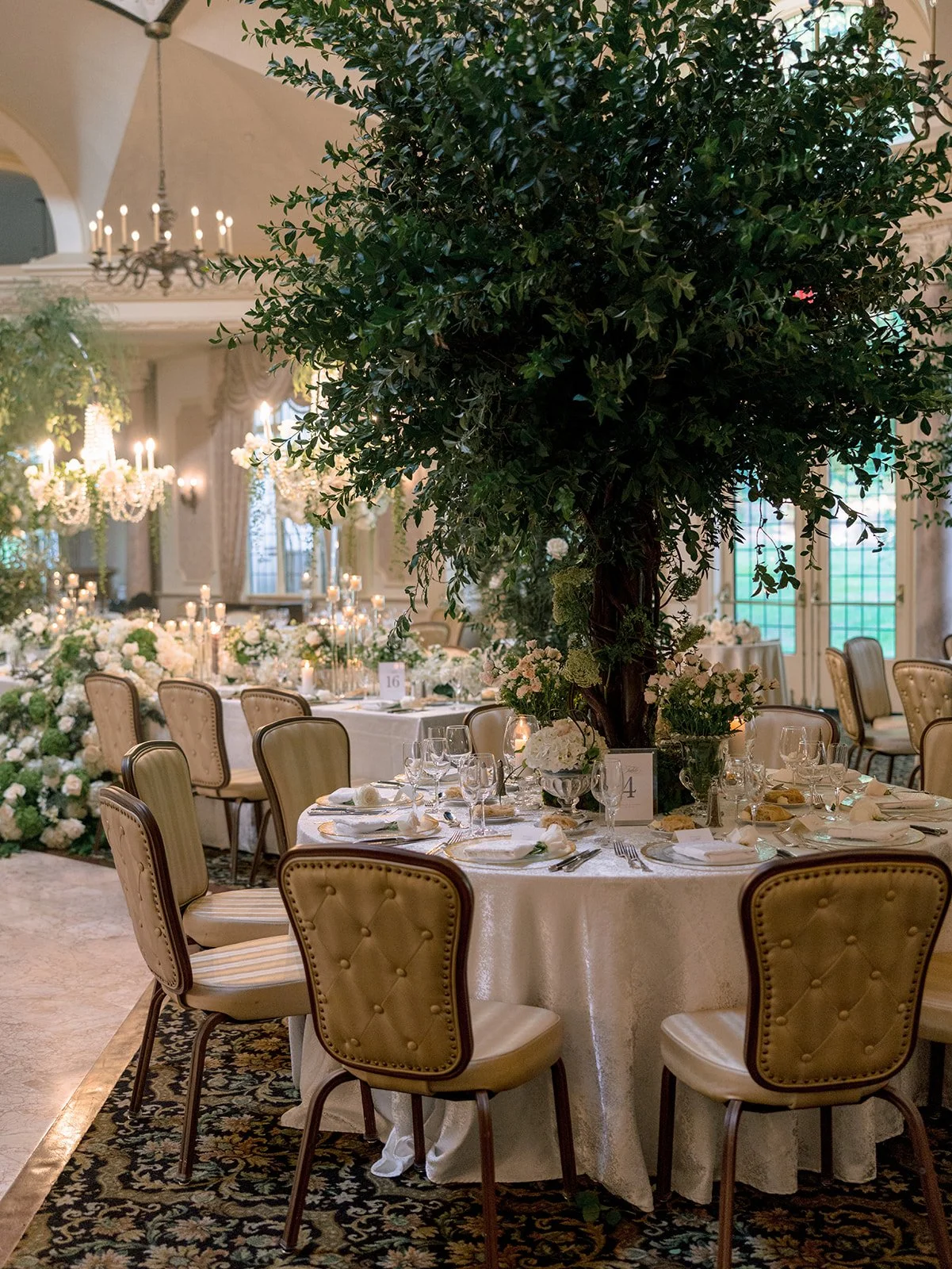 Pleasantdale-Chateau-Wedding-AsherGardner-849_websize.jpg