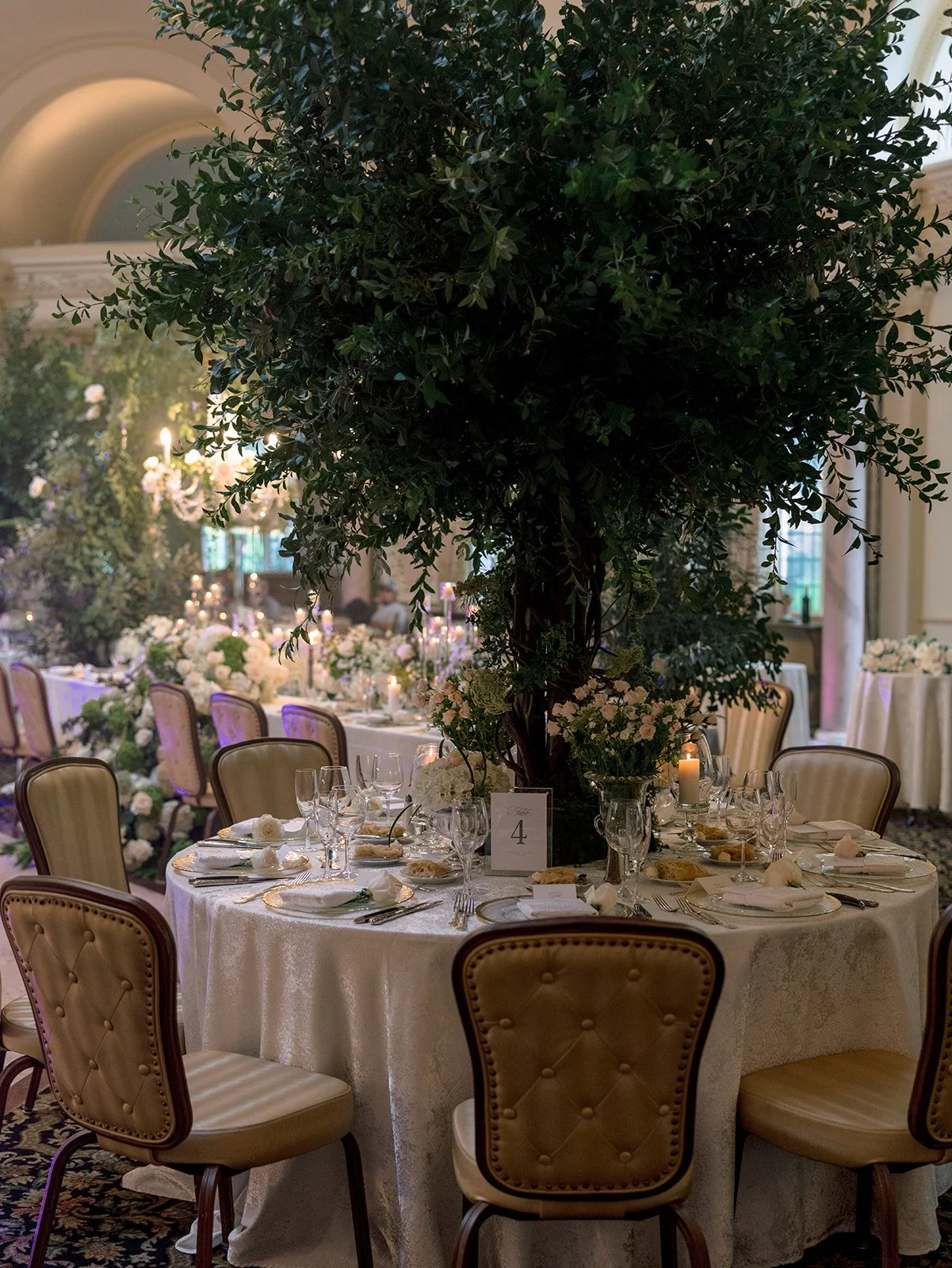 Pleasantdale-Chateau-Wedding-AsherGardner-832_websize.jpg