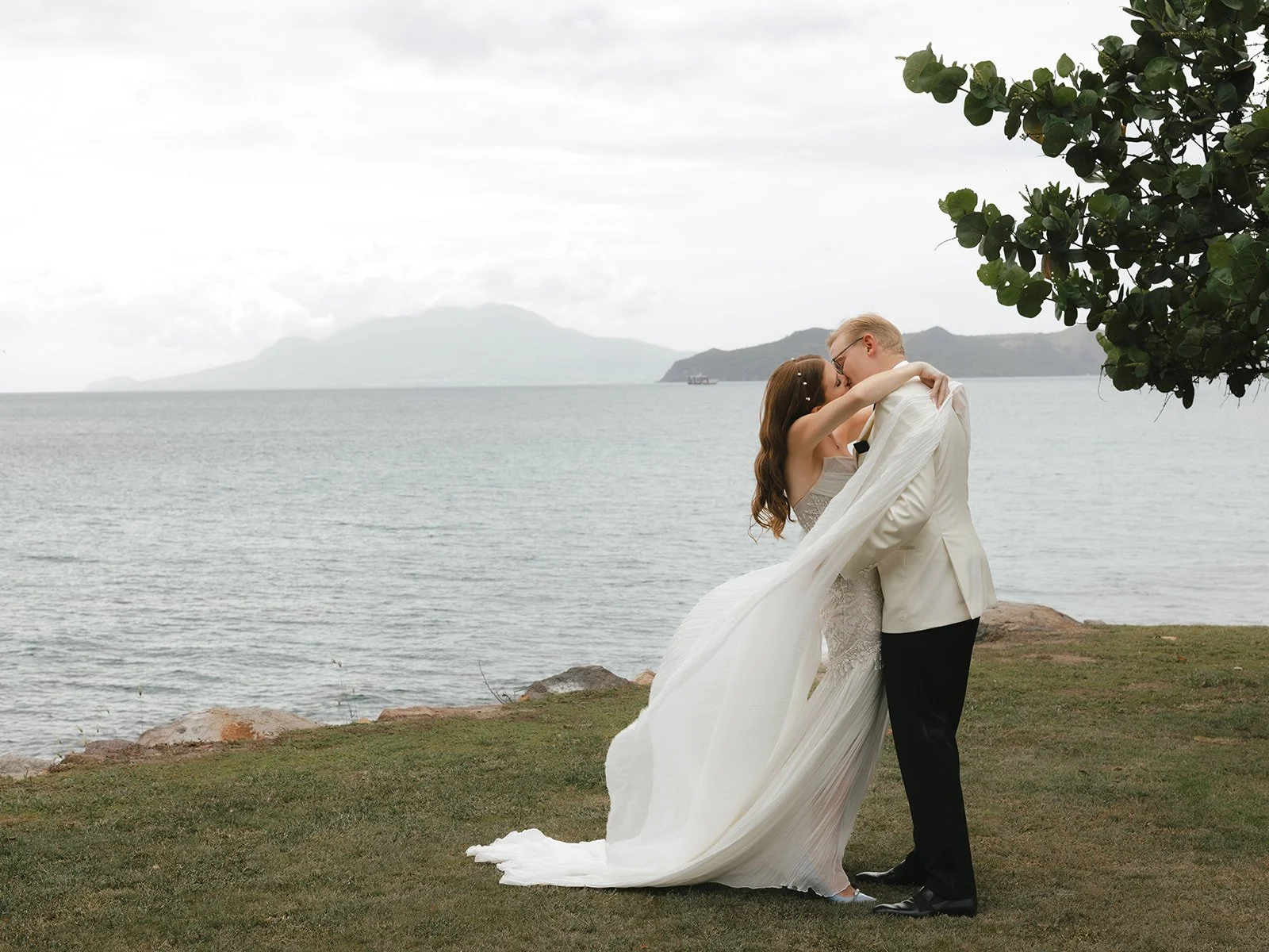 What Makes a Wedding Feel Luxurious (Without Being Overdone)