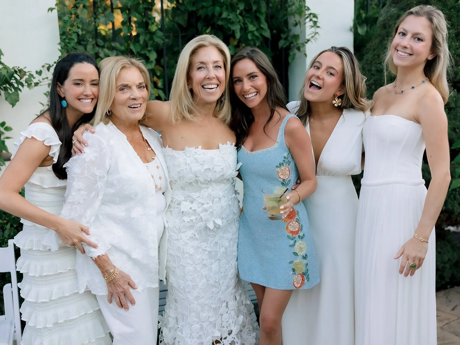 The Benefits of Having Your Photographer at Your Welcome Dinner