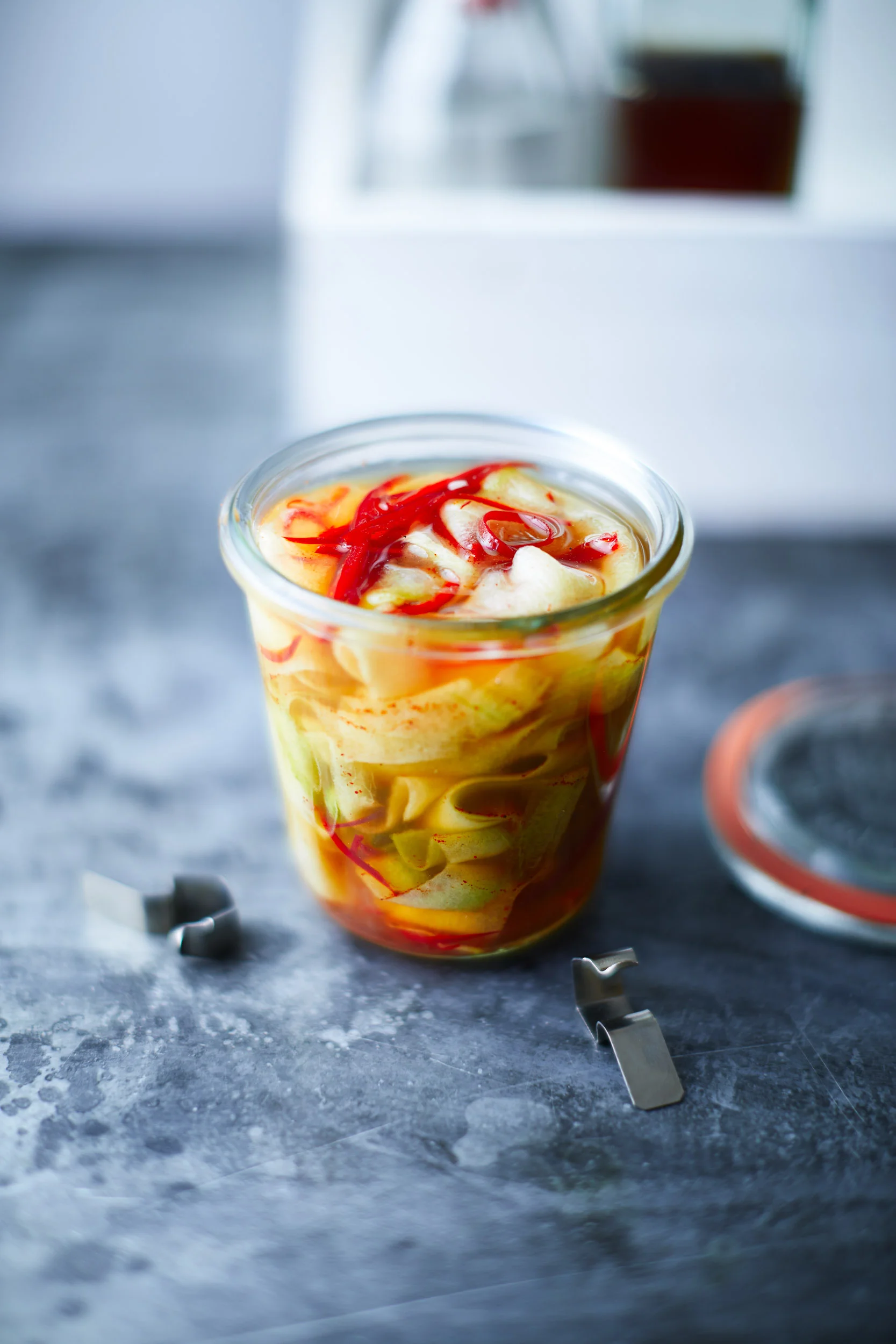 TOM_REGESTER_FOOD_PHOTOGRAPHER_161211_CHILLI_PICKLED_CUCUMBER_AND_LIME_0718.jpg
