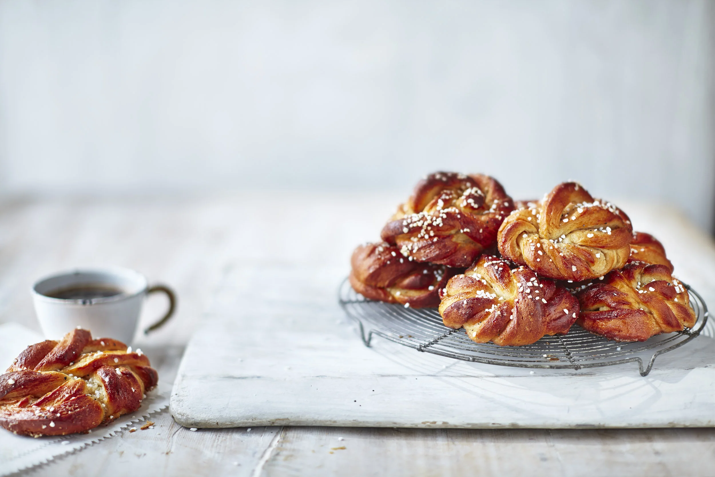 TOM_REGESTER_FOOD_PHOTOGRAPHER_160519_CARDAMOM_BUNS_0489.jpg