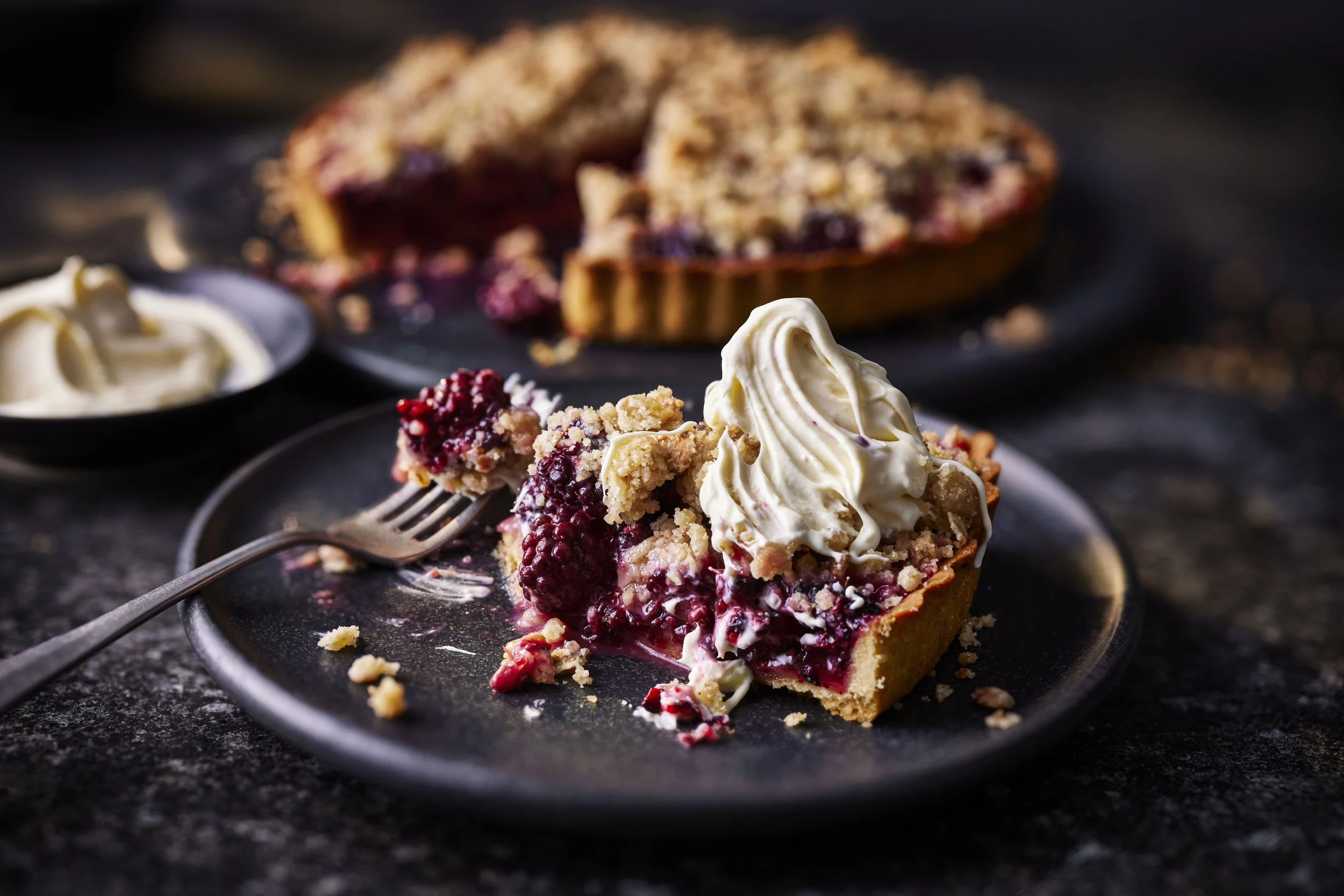 TOM REGESTER_07770600188_DARK_00738149_REC_Blackberry pie with elderflower clotted cream TR.jpg