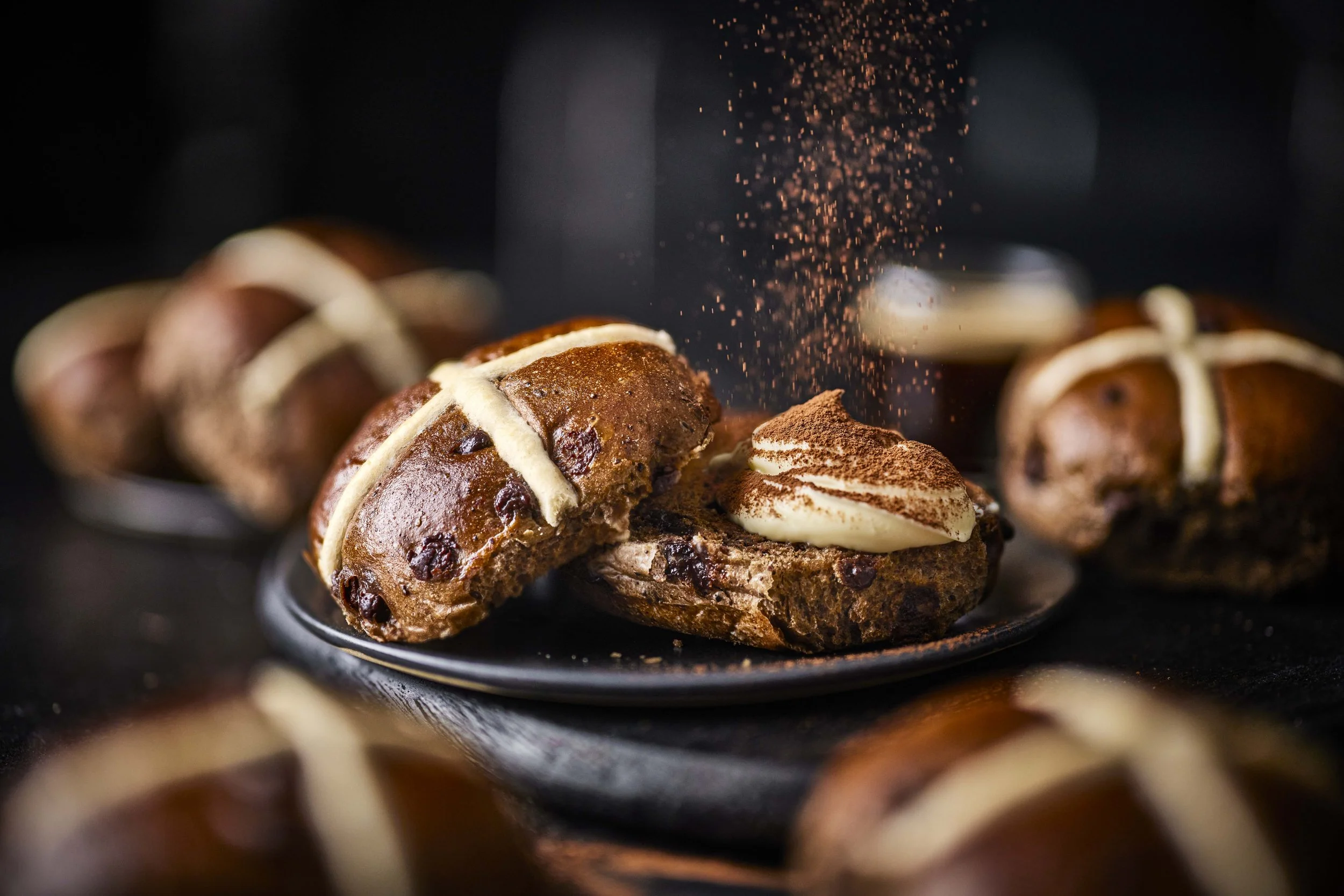 TOM REGESTER_07770600188_DARK_29493777_POS_Tiramisu HXBs TR.jpg