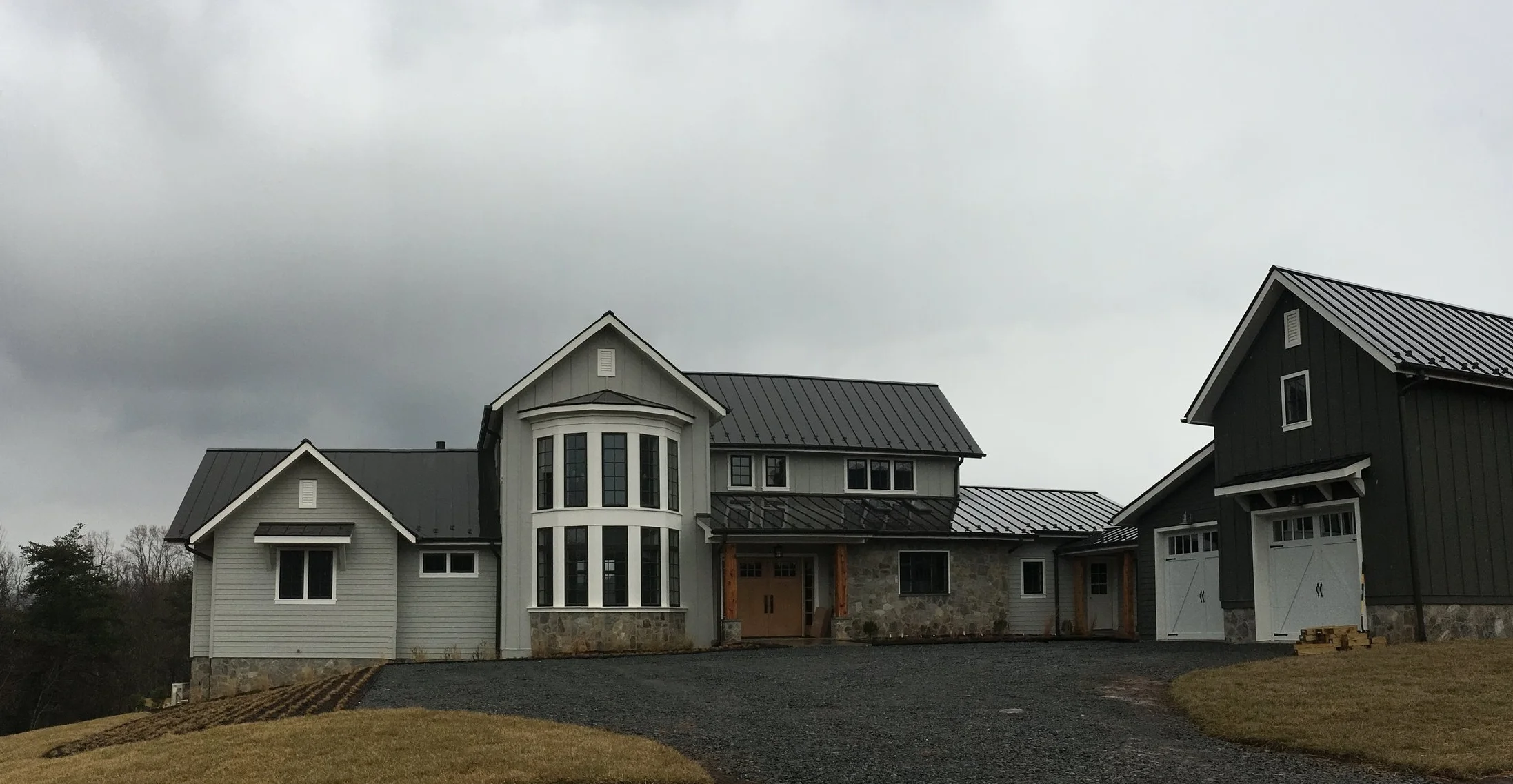 SUNBIOSIS plc Contemporary farmhouse at Bundoran Farm, Charlottesville VA
