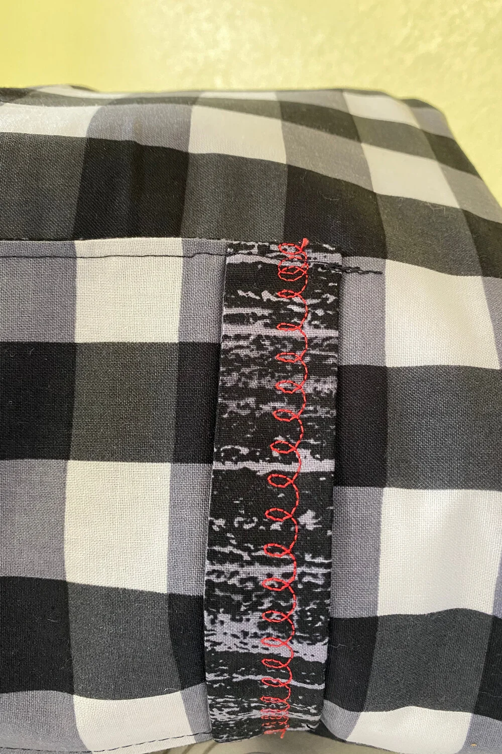 Buffalo Black Check Casserole/Crockpot Carrier