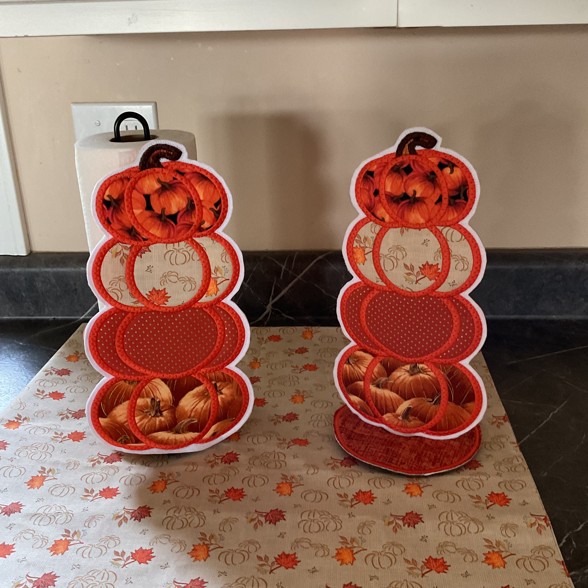 Stacked Pumpkins Paper Towel Holder Character