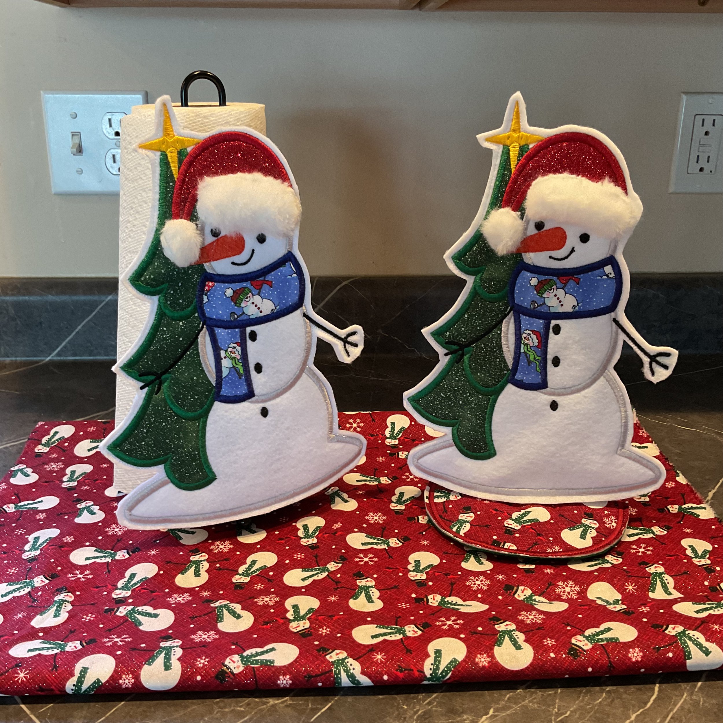 Snowman Paper Towel Holder Character