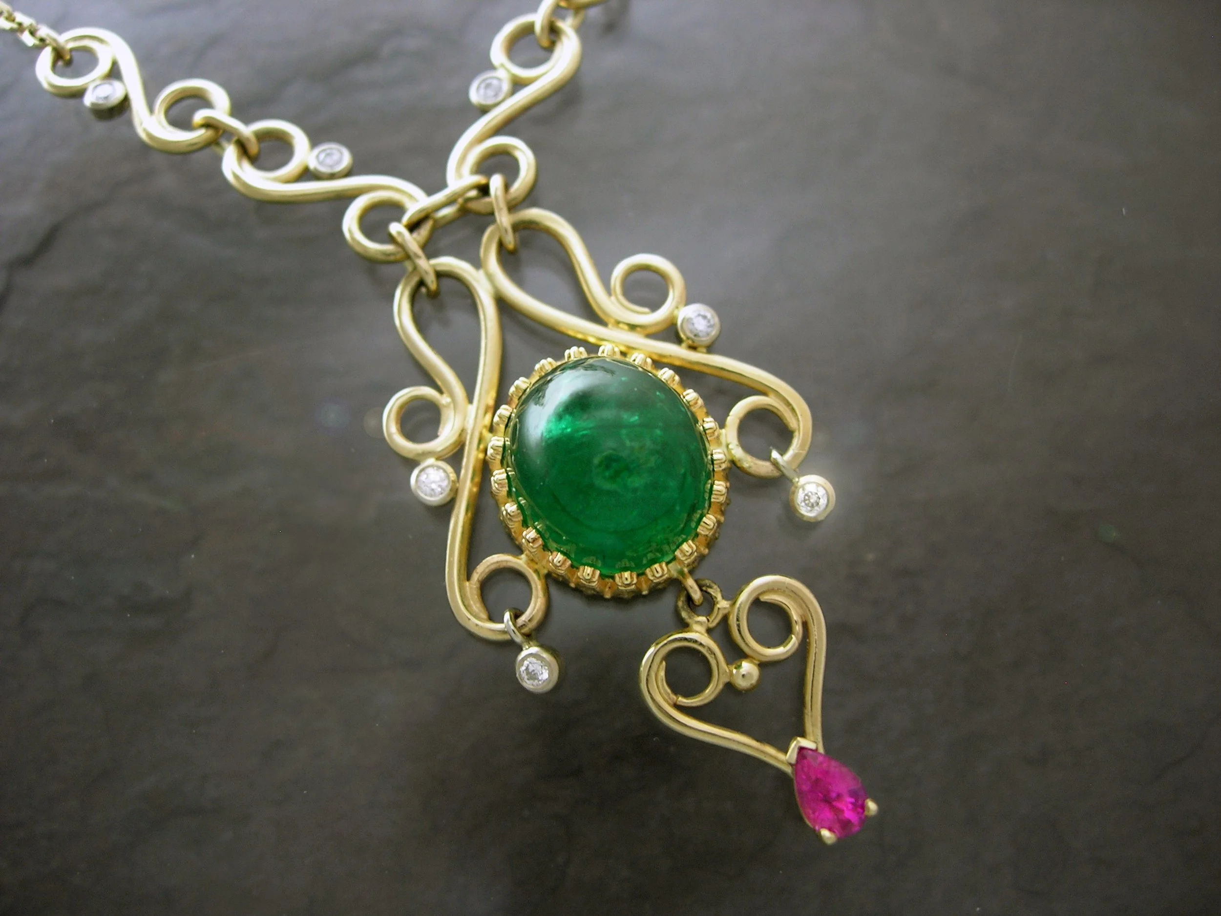 Emerald_Neck_withglass_STRAIGHT.jpg