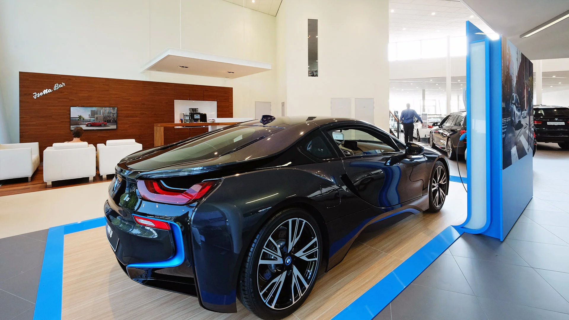 BMW Alkmaar 4.jpg