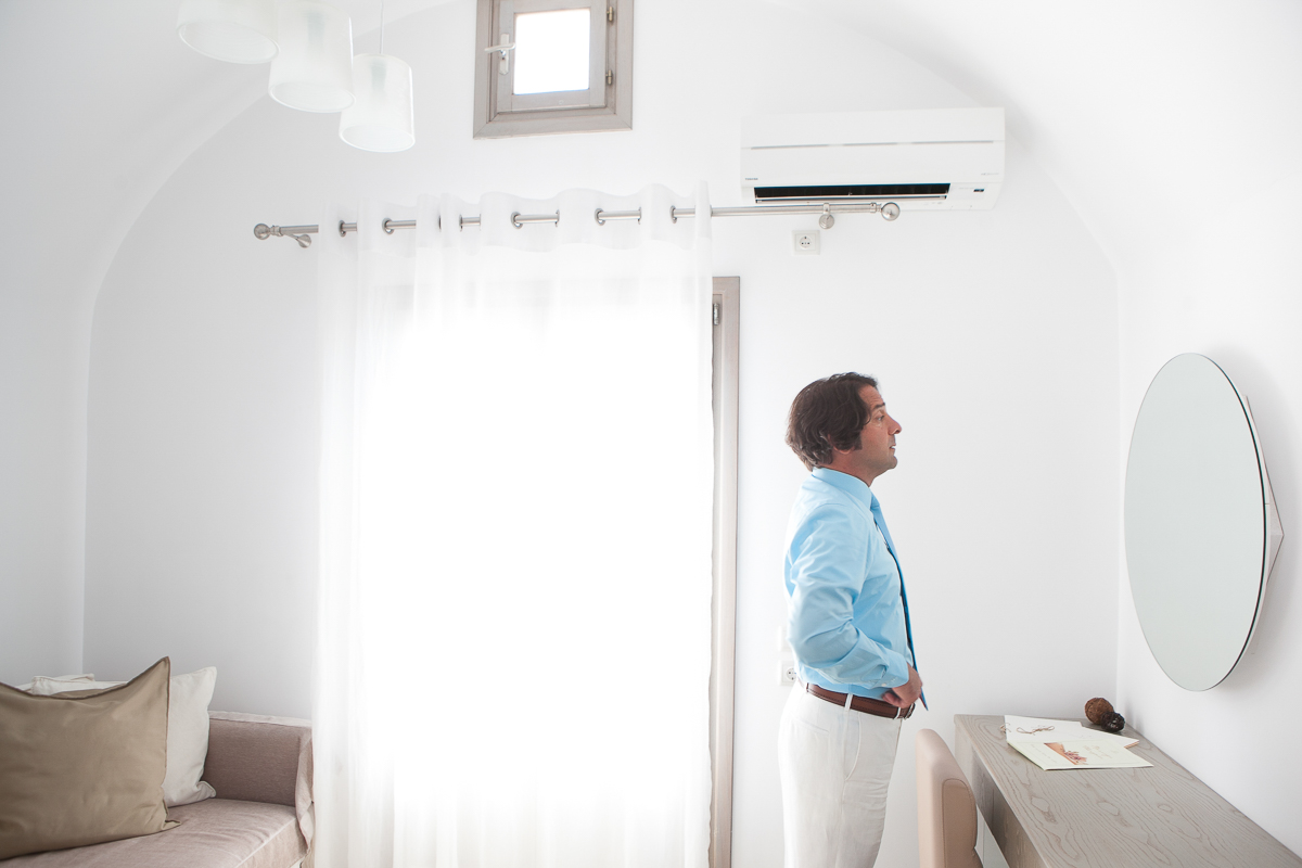 01_BrideGroomPrep-32 2.jpg