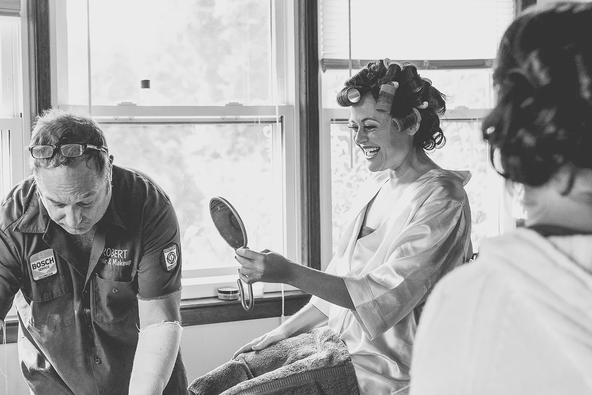01_BridePrep-116.jpg