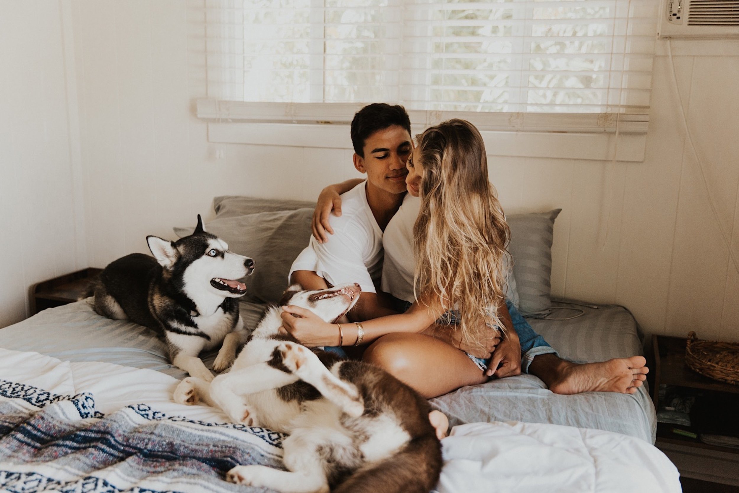 06_JacelynKainalu_InHome-33.jpg