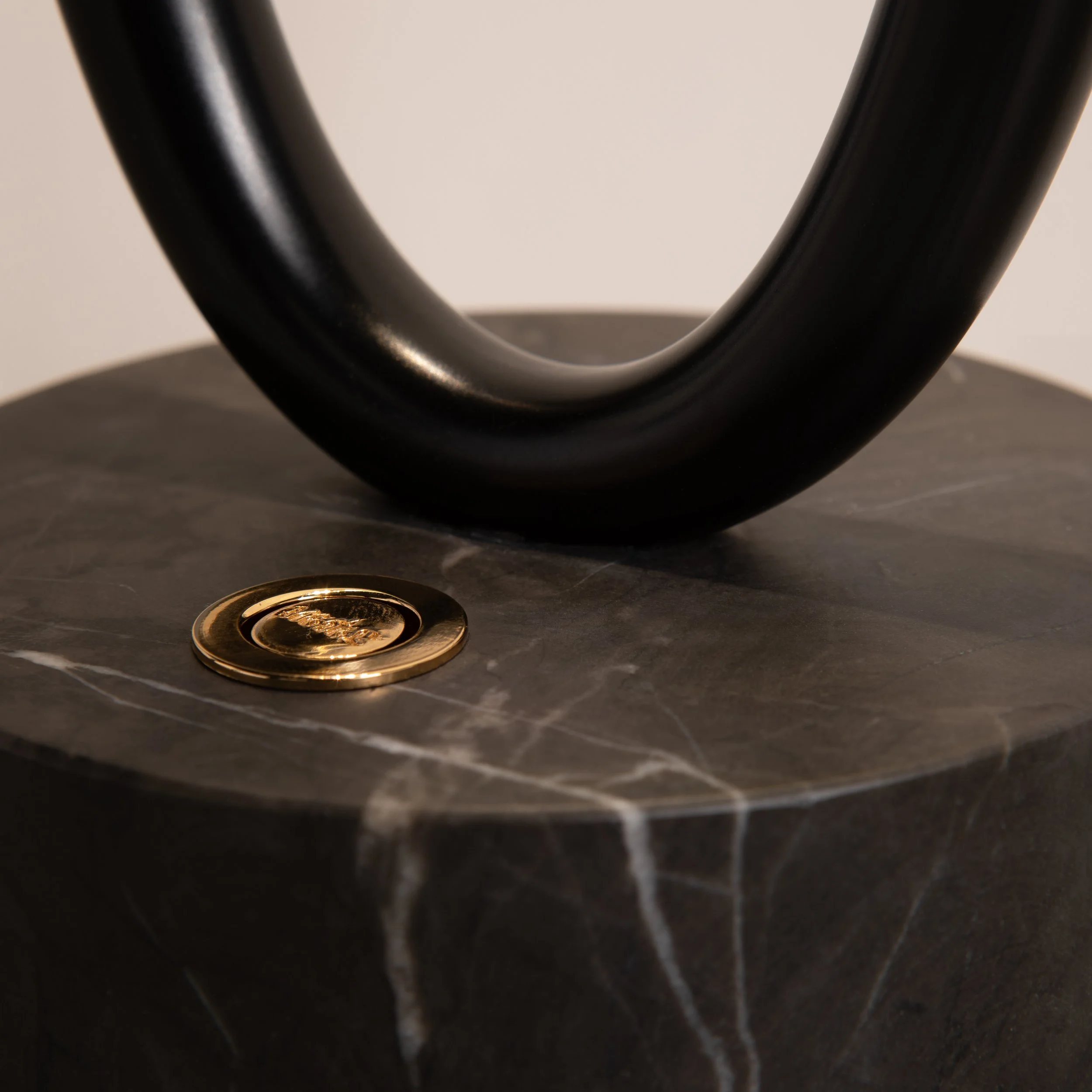 Il Pezzo 12 Floor Lamp_black-gold-12.jpg