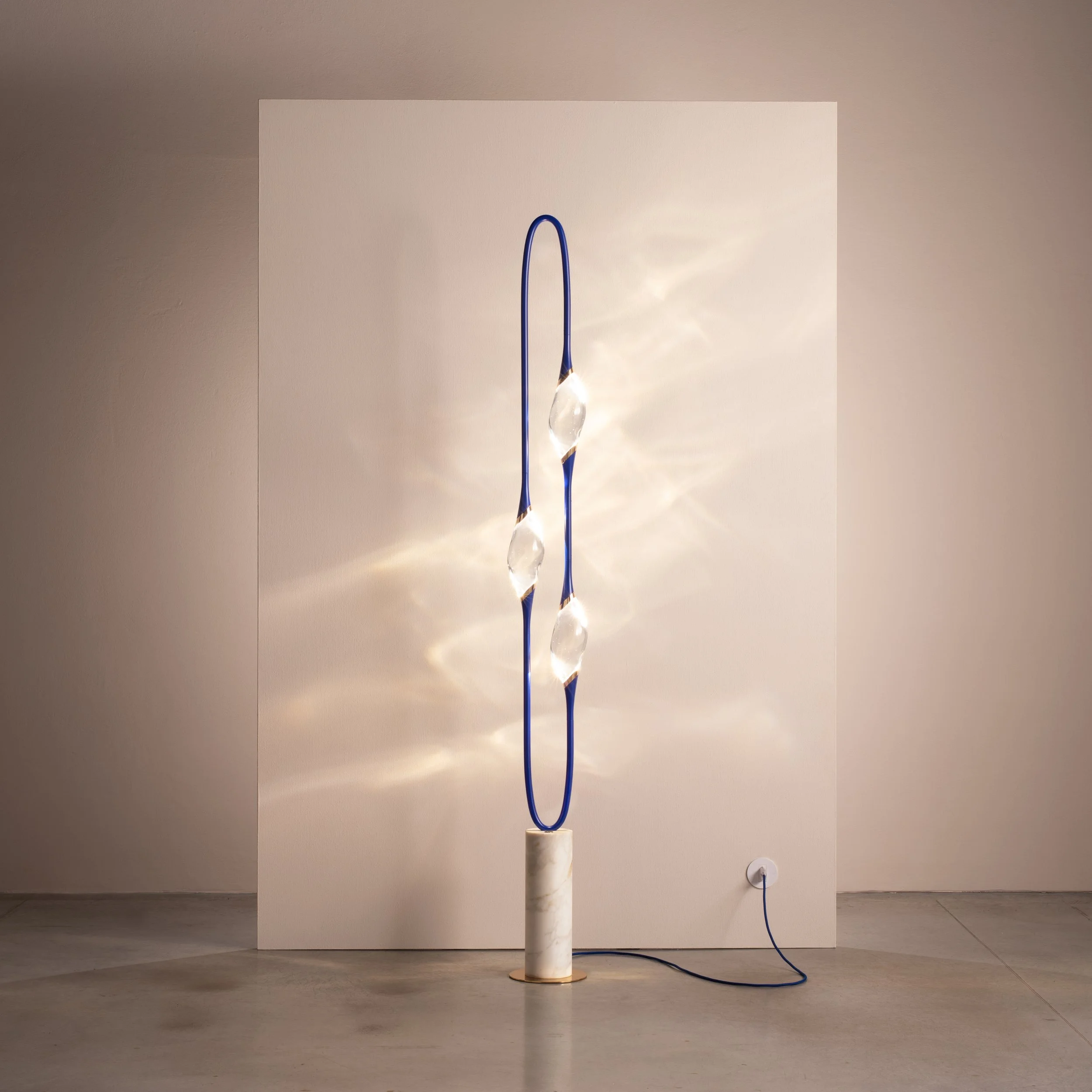 Il Pezzo 12 Floor Lamp_blue-gold-1.jpg