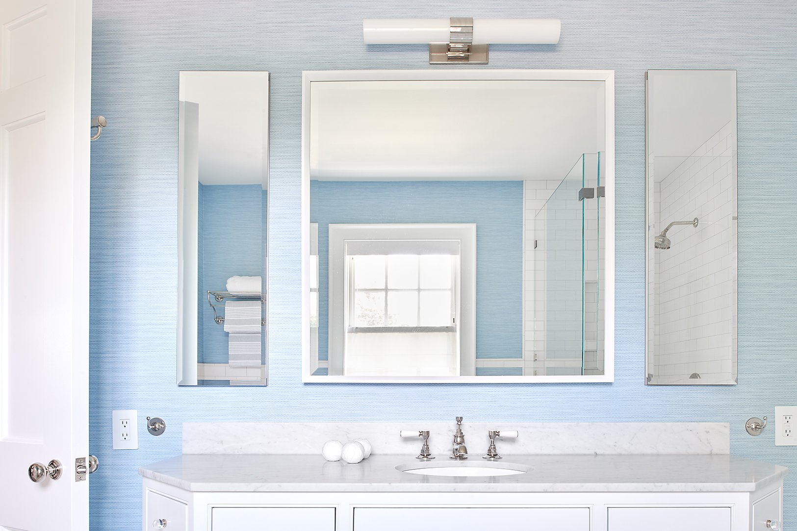 hoodridge_lores_bath_06.jpg