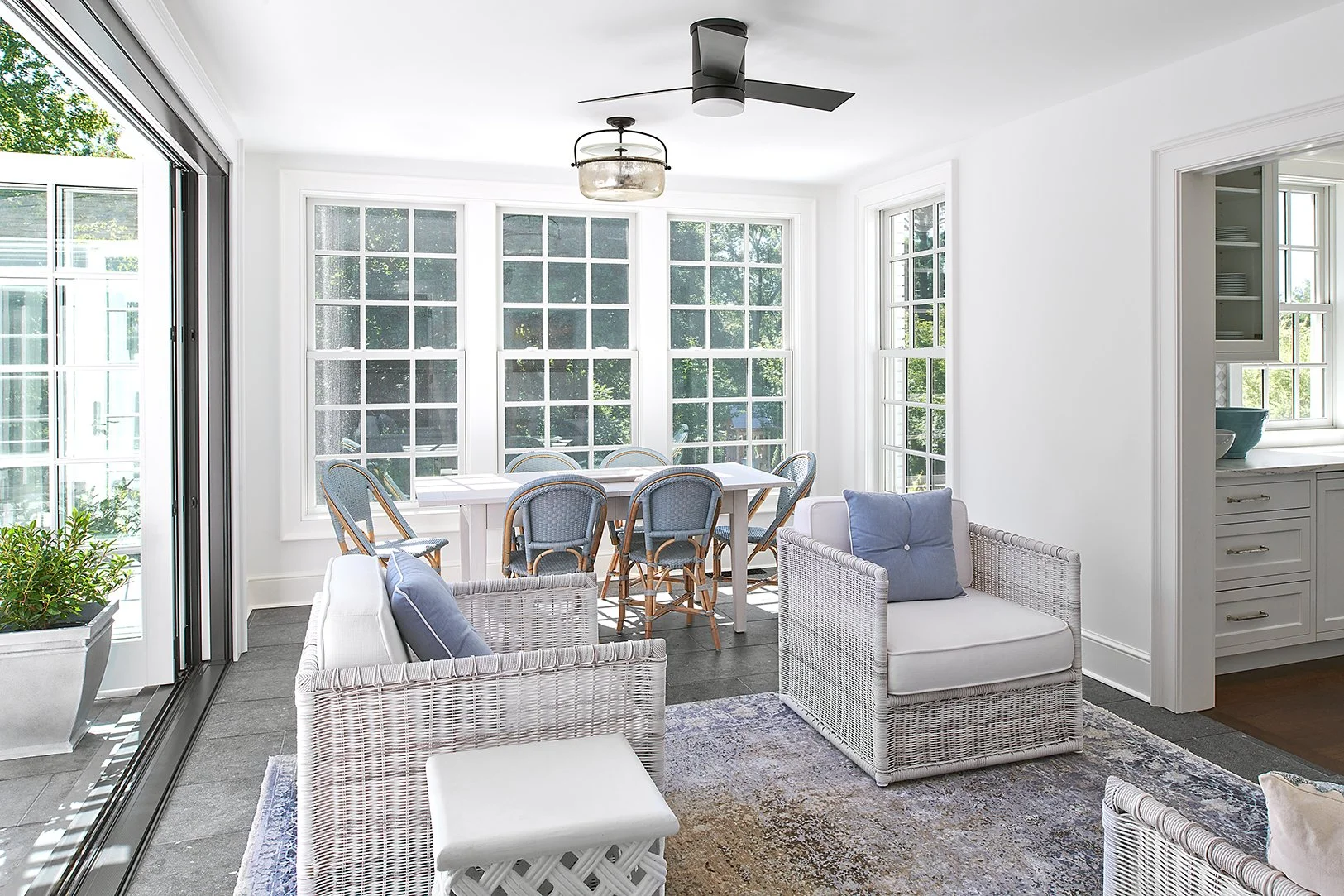 hoodridge_lores_sunroom_01.jpg
