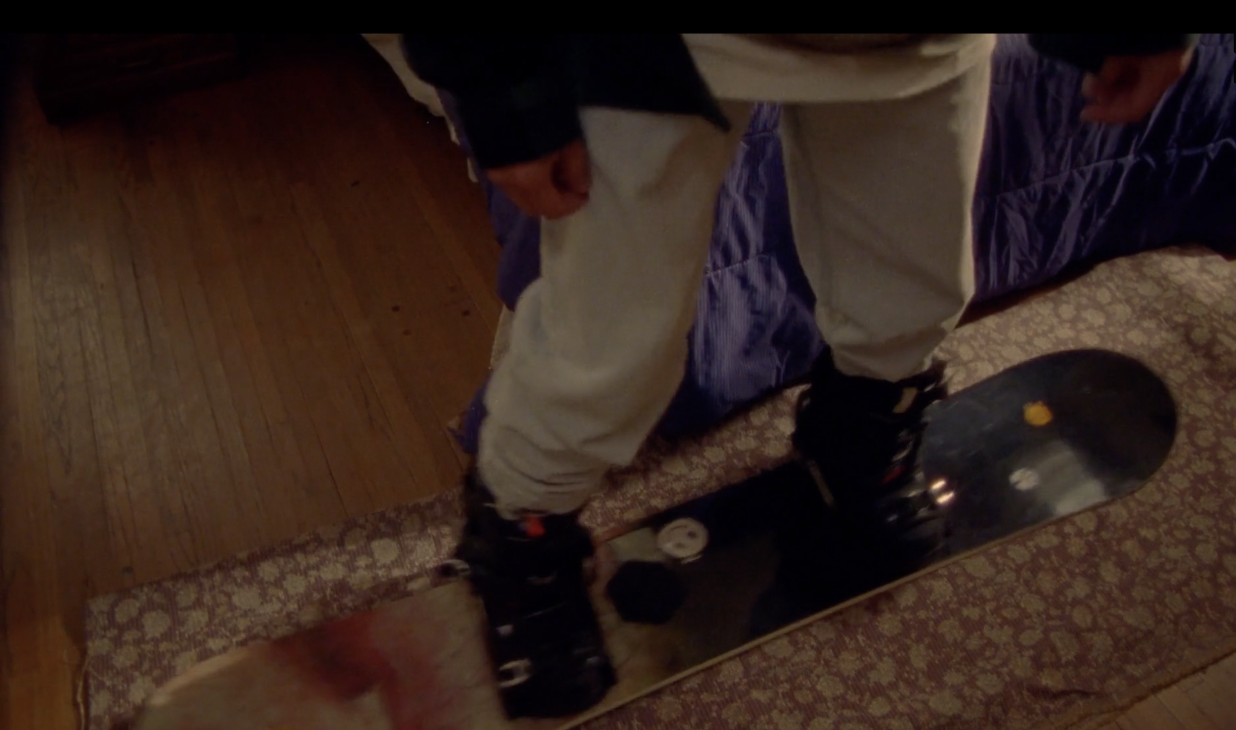 dross-snowboard-bedroom.png
