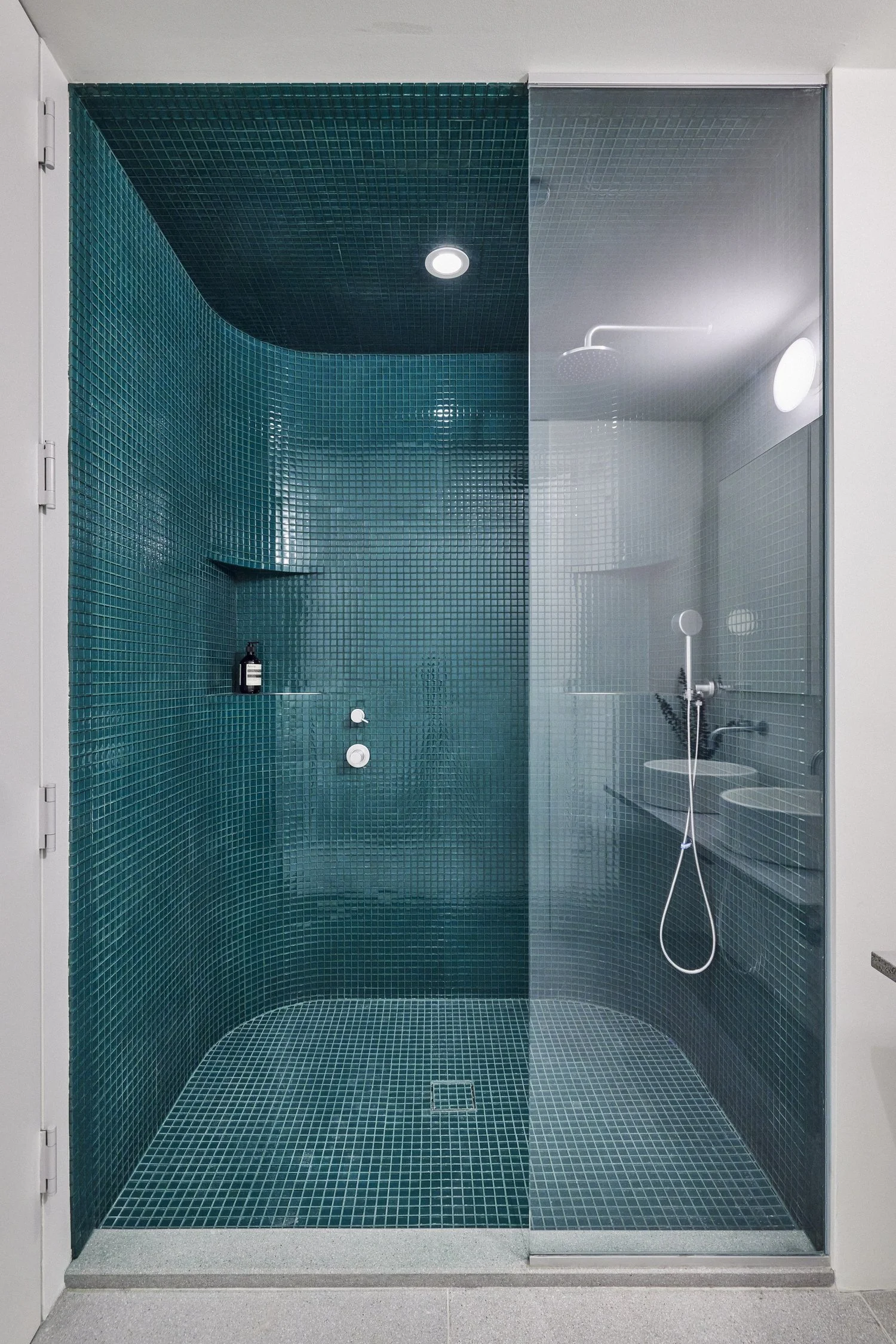 primary shower mosaic tile