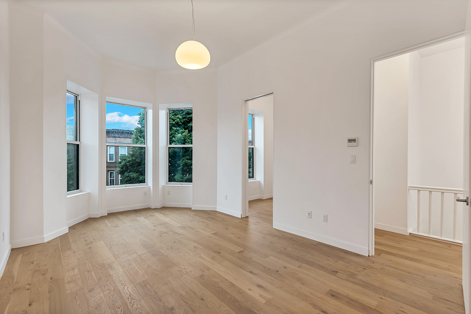 unit2-masterbedroom1.jpg