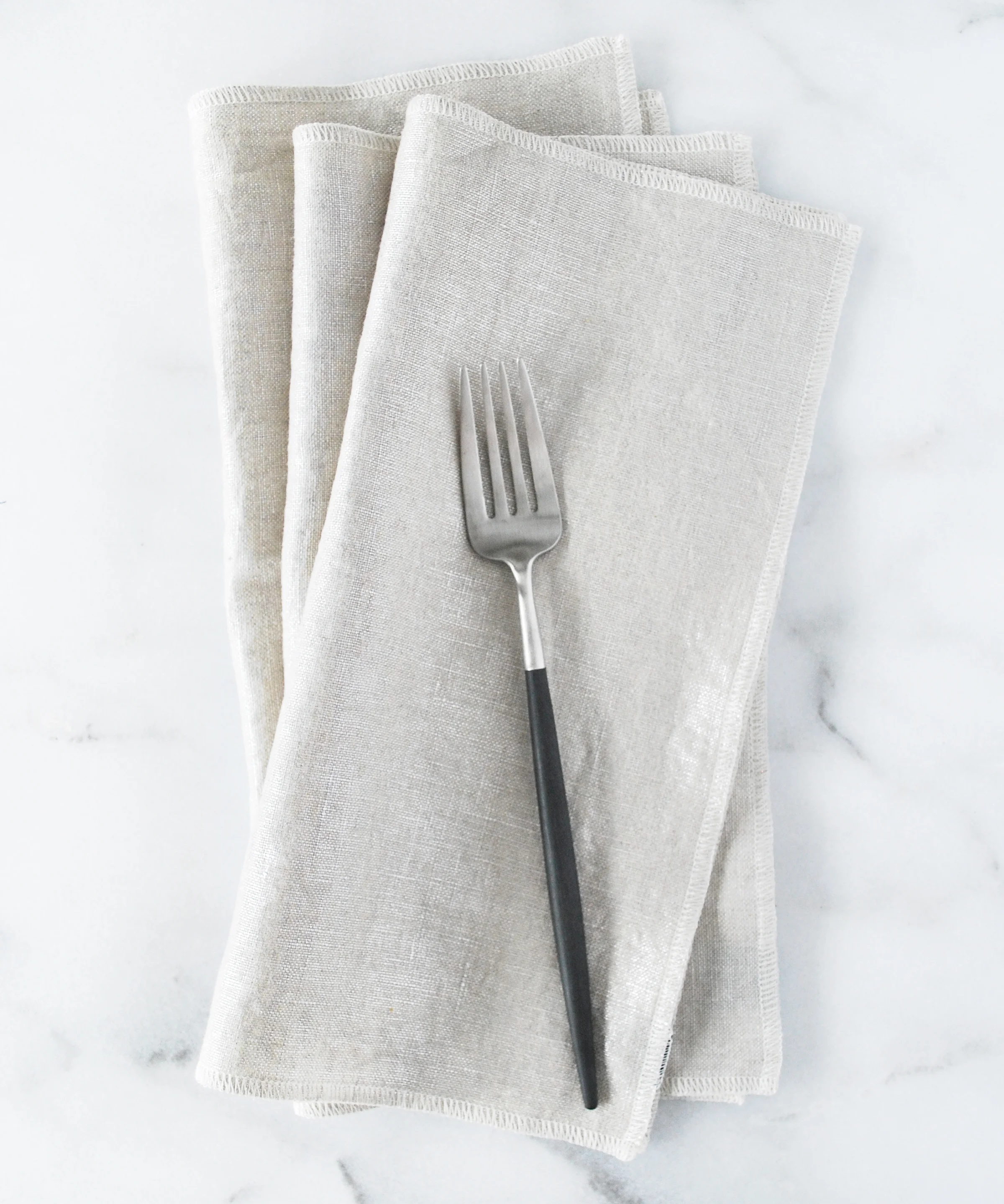 Silver Metallic Linen / Cream