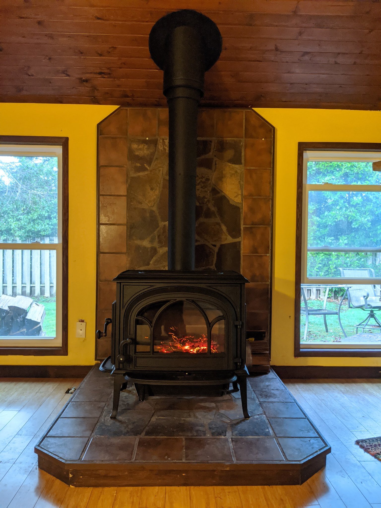 Jotul F500 wood stove