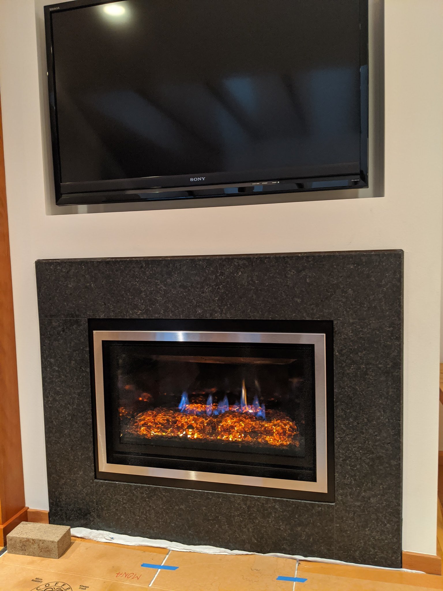 Chaska 29G w/Small 4 Sided Surround & Stainless Front