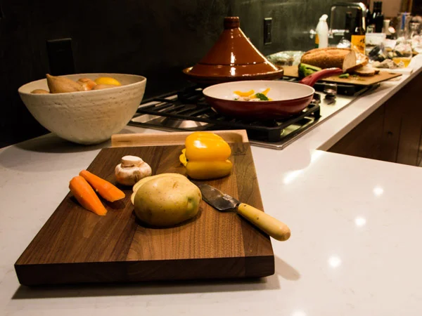 luxury-walnut-culinary-chopping-board-detachable-tray-maker-gents-8.jpg