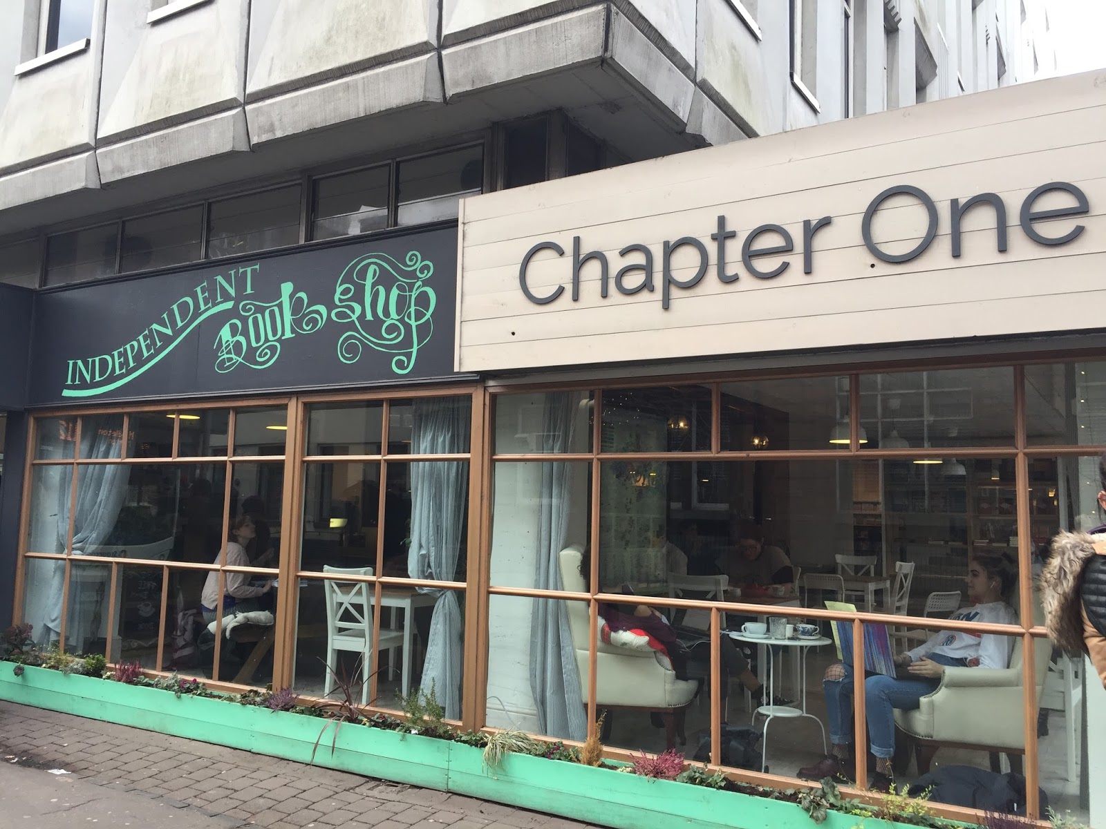 Manchester UK: Buddhist Master and Best Selling Author on Buddhism and Modern Times