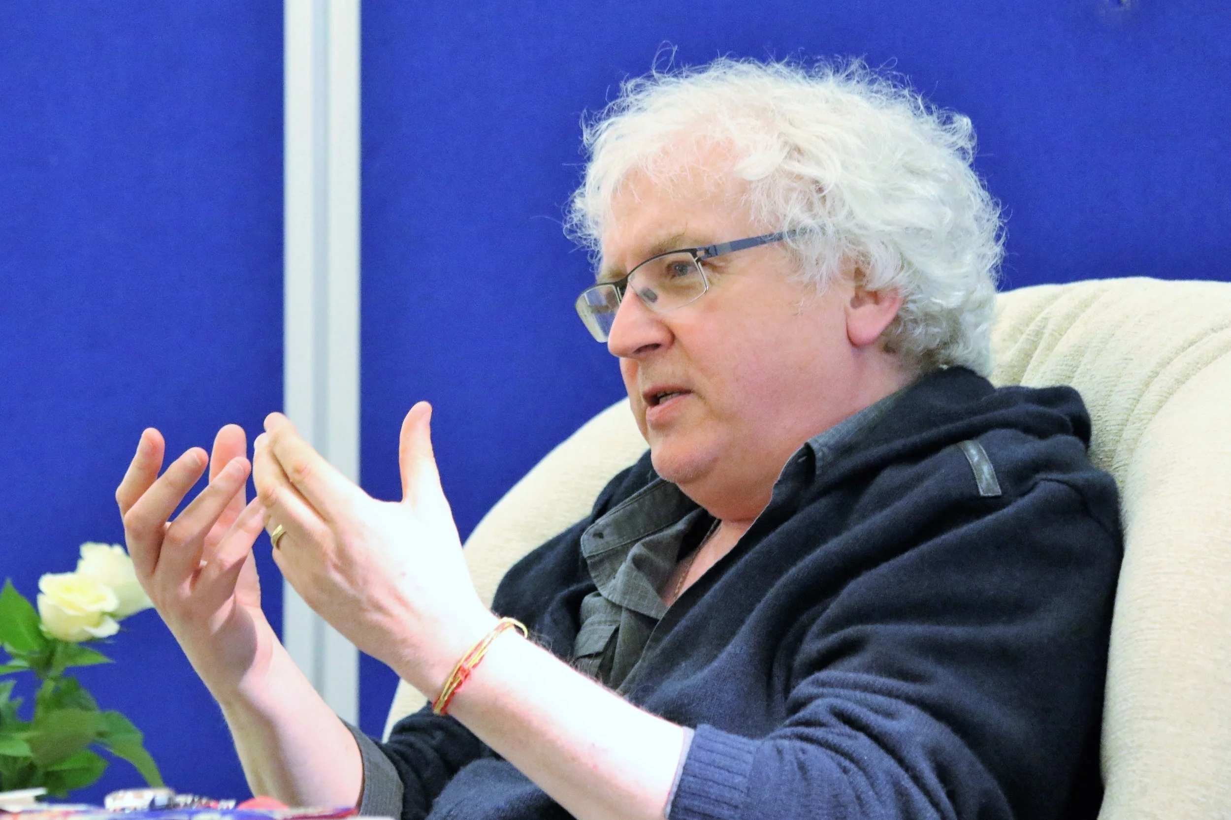 A guide on the path - teachings from the Kagyu lineage of Tibetan Buddhism 