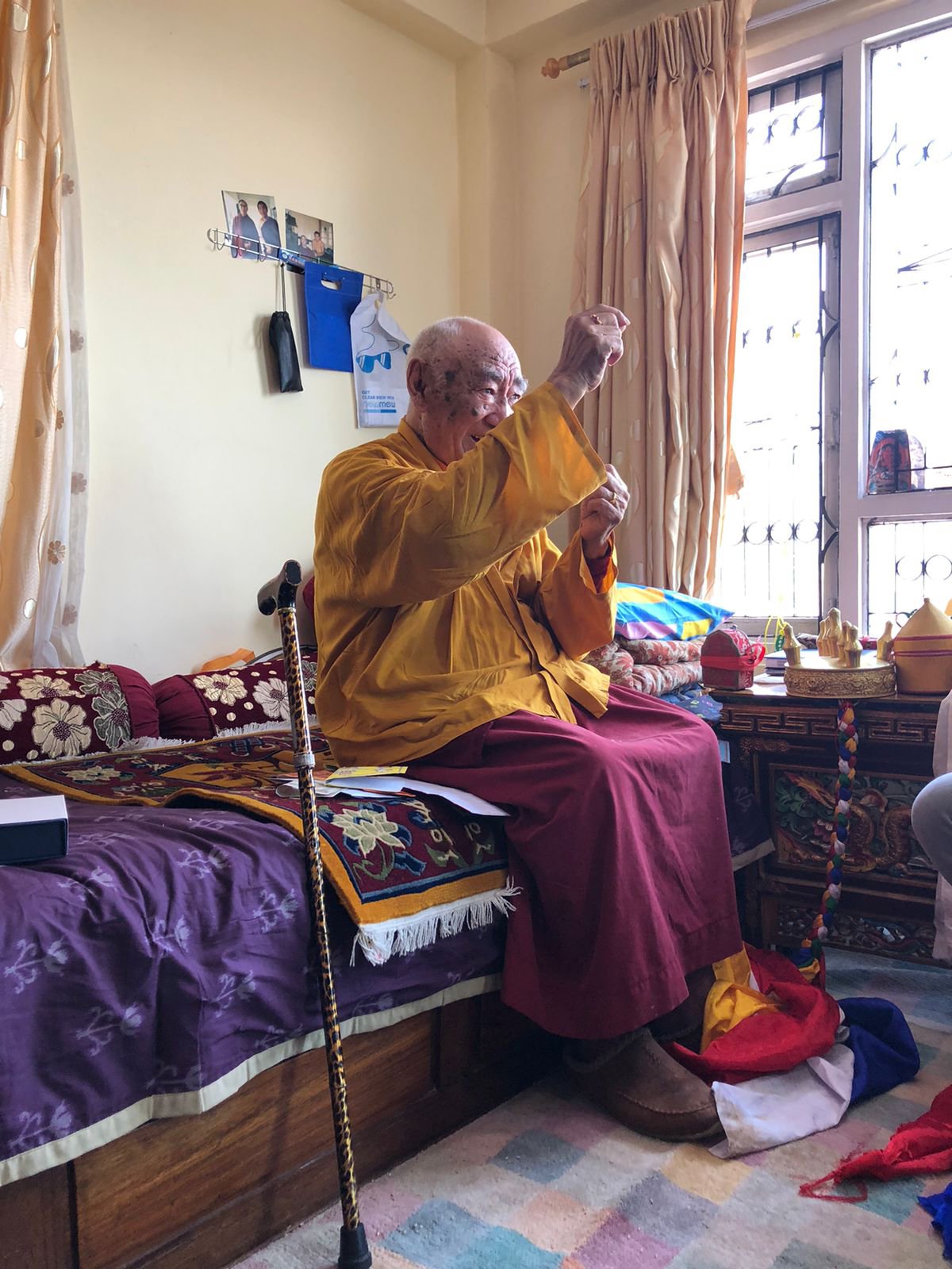 Lama Jampa and Dechen Dolma made the Tenzhug longlife offering to Karma Thinley Rinpoche 4.jpeg