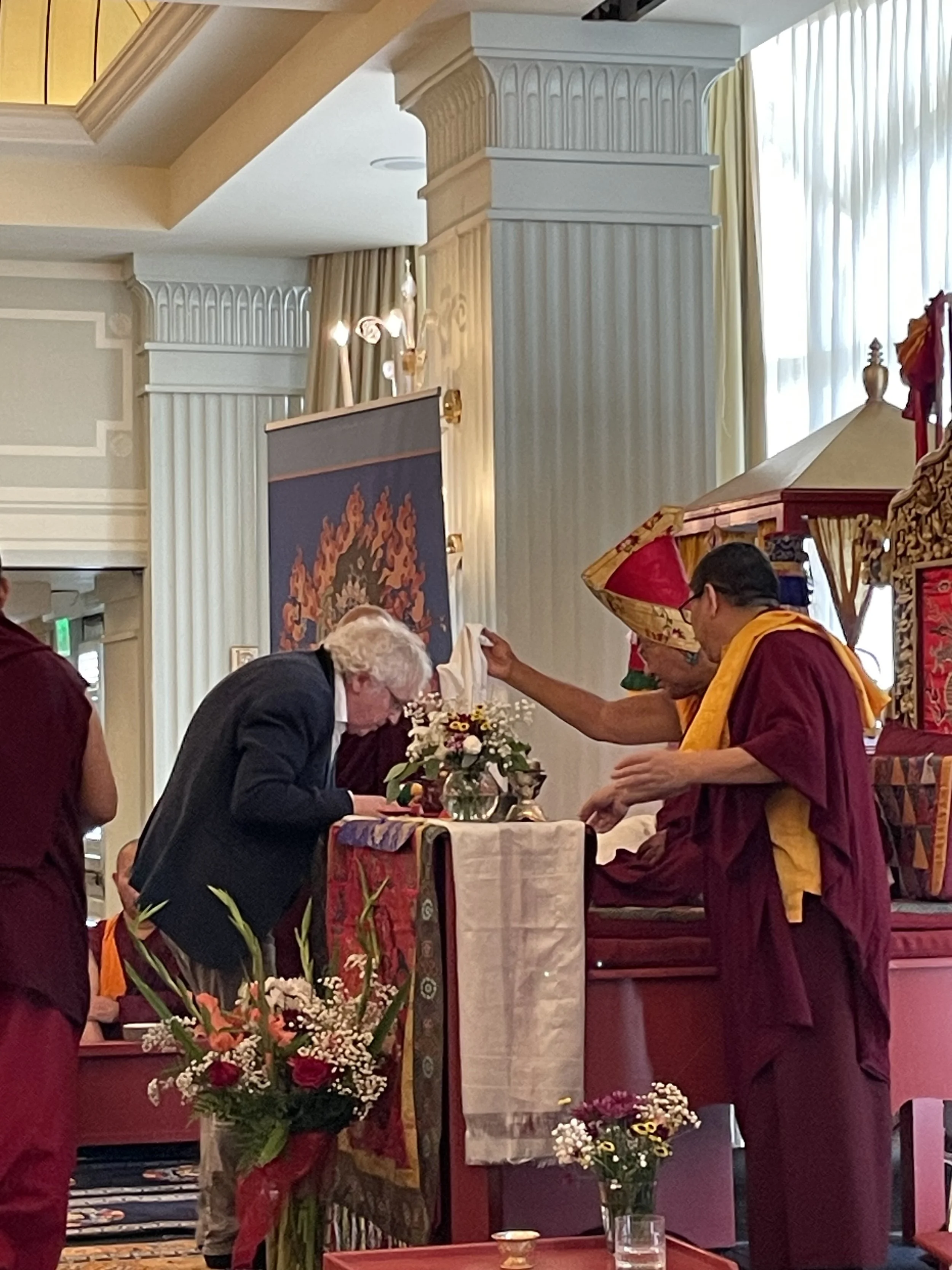 Sakya Buddhist Center LA receives the blessings of His Holiness Gongma Trichen Rinpoche