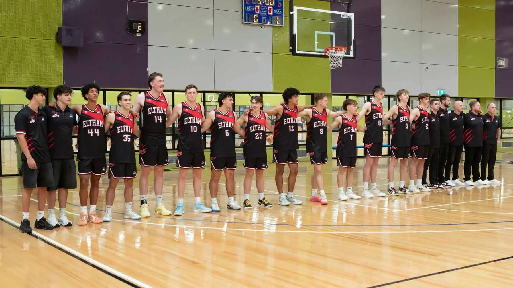 R2 VYCM PakenhamVEltham  MS4_0241_01.jpg