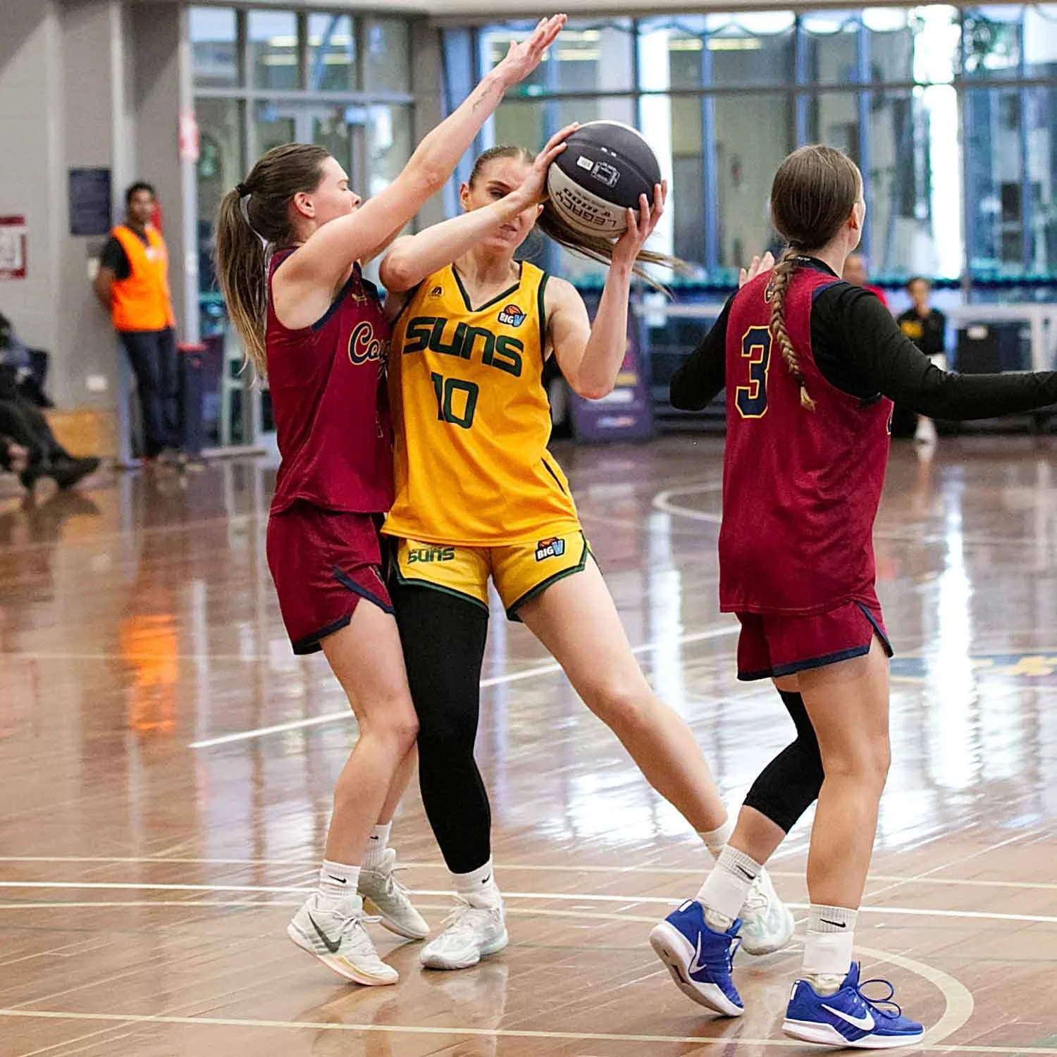 R01_CW McKinnon_V_Sherbrooke 6DSP_8519.jpg