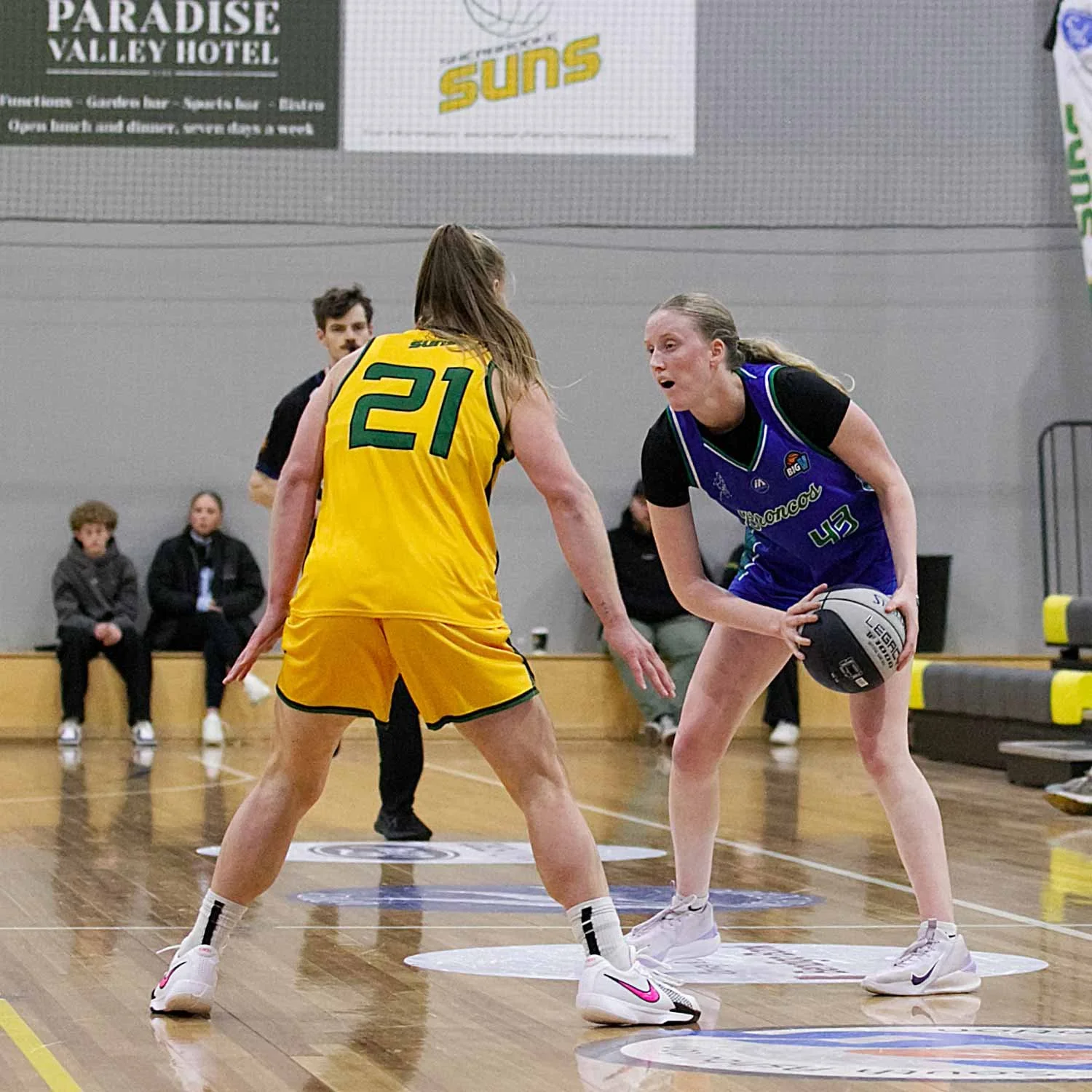 R02_CW Sherbrooke_V_Hume 6DSP_9367.jpg