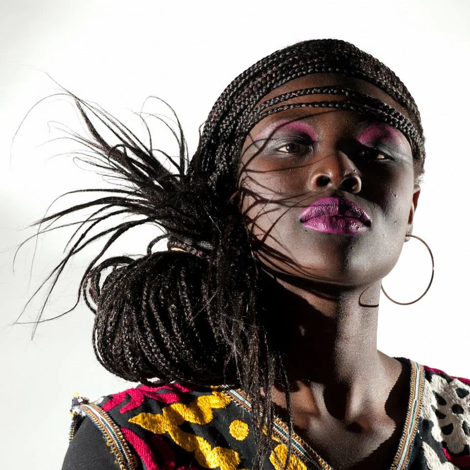 070 Yinka 971163_516893228377396_1921071066_n.jpg