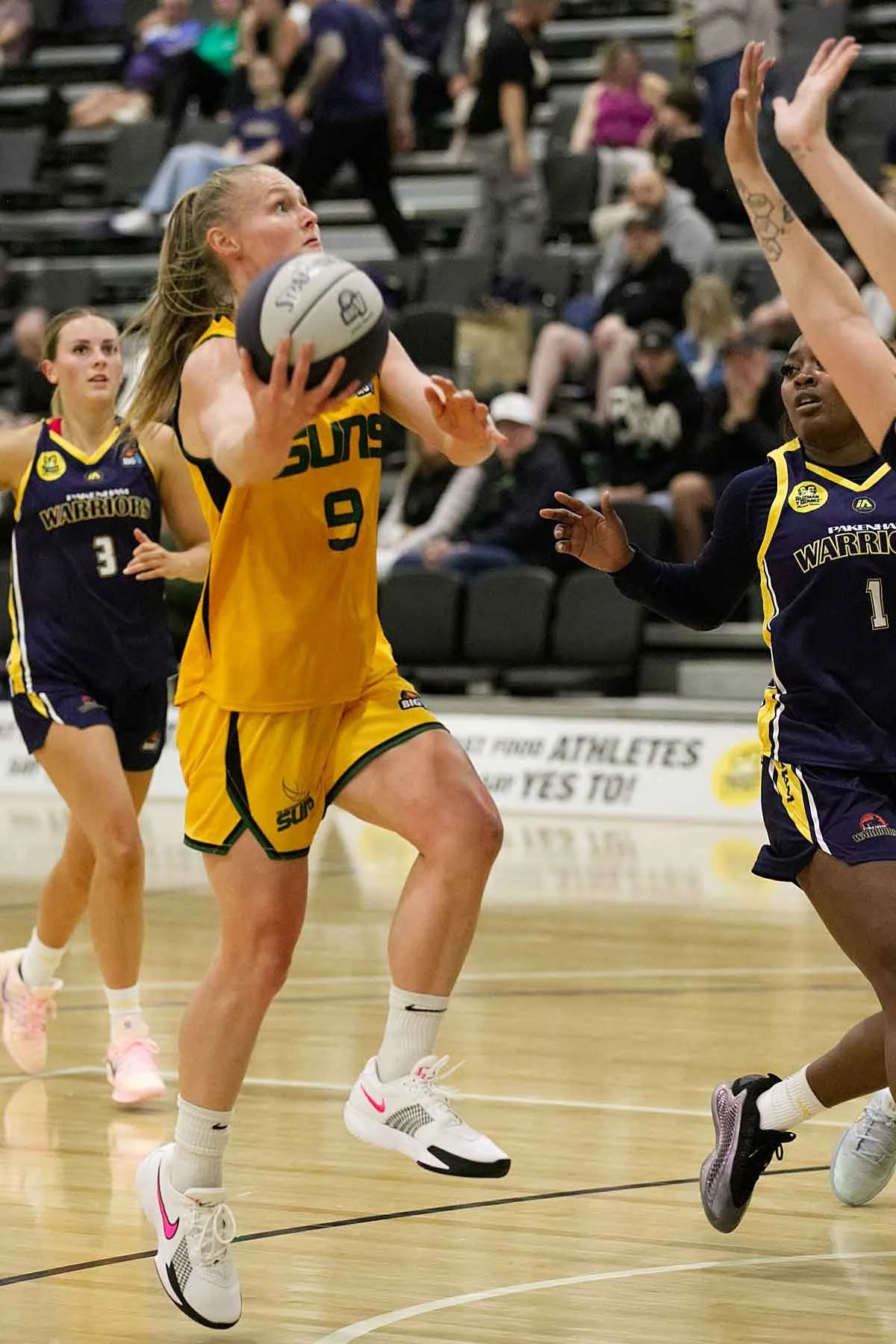 R01_CW Pakenham_V_Sherbrooke 6DSP_7375.jpg