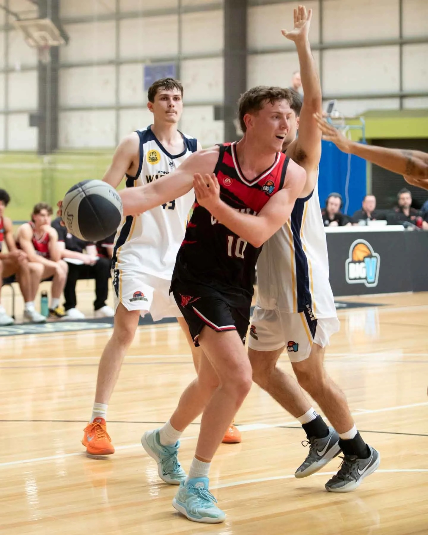 R2 VYCM PakenhamVEltham  MS4_0437_01.jpg