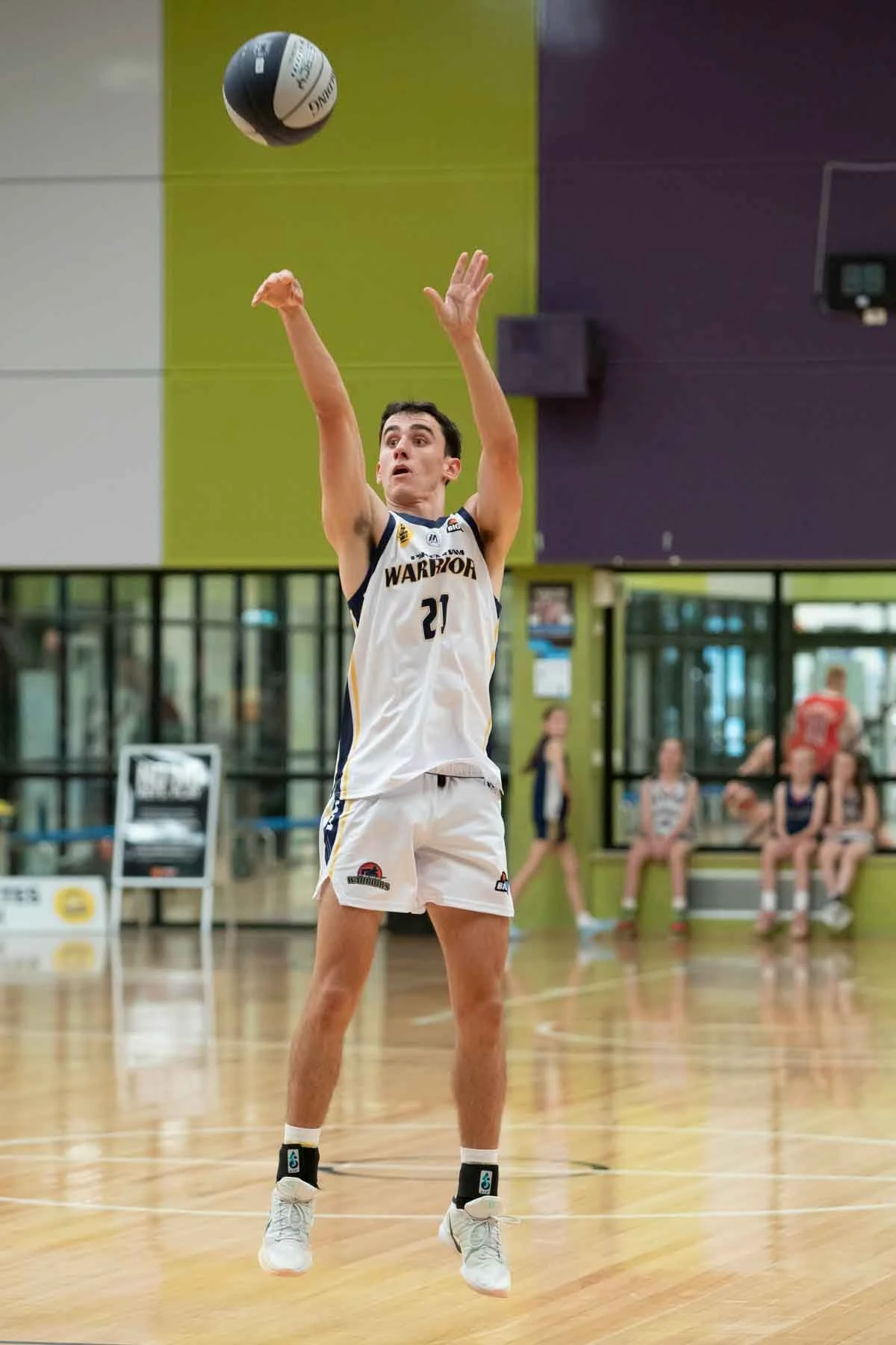 R2 VYCM PakenhamVEltham  MS4_0324_01.jpg