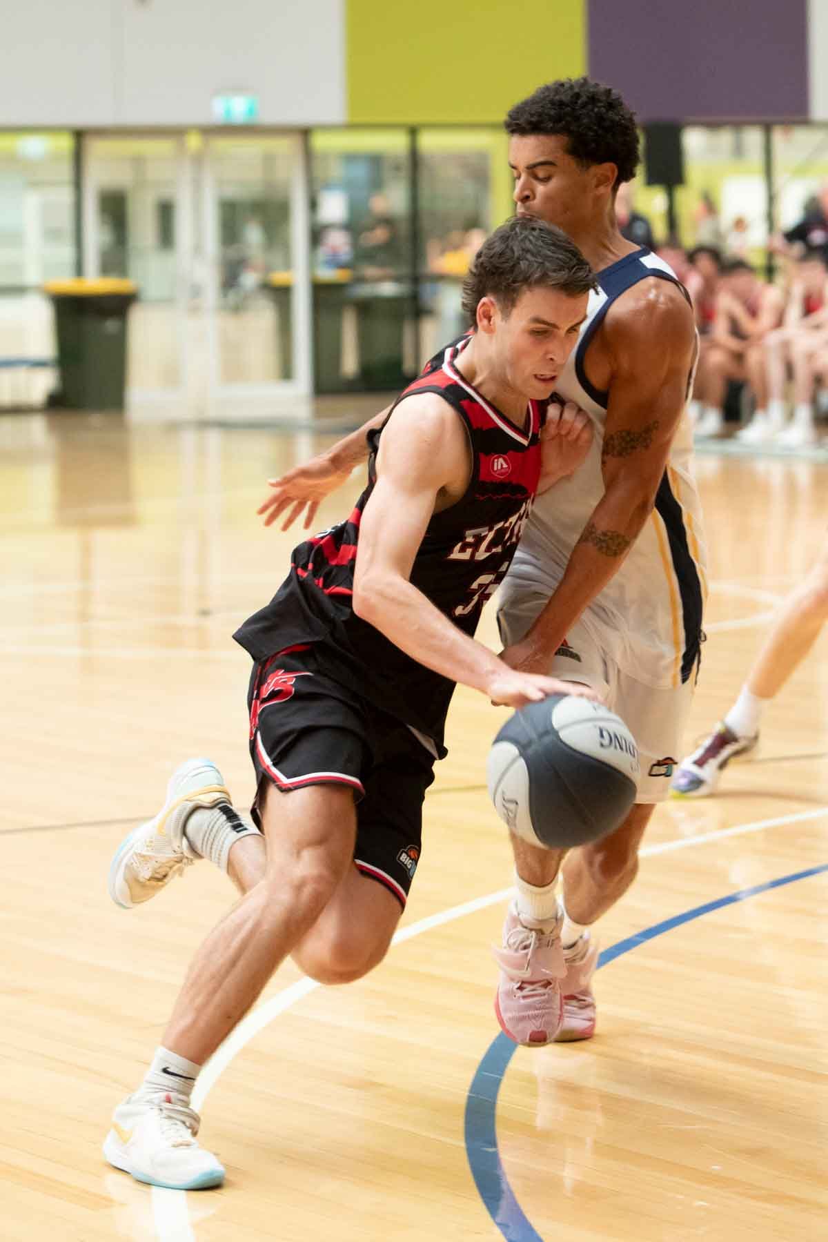 R2 VYCM PakenhamVEltham  MS4_1048_01.jpg