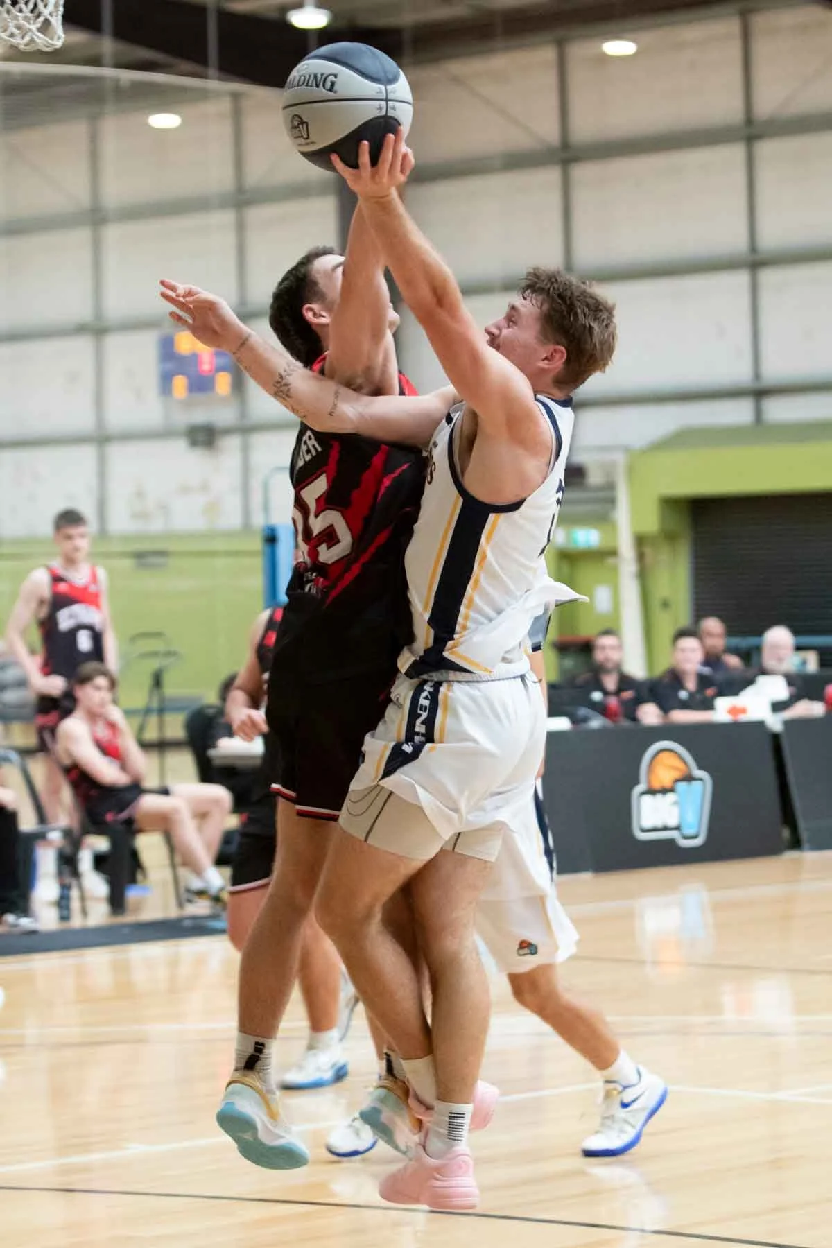 R2 VYCM PakenhamVEltham  MS4_1221_01.jpg