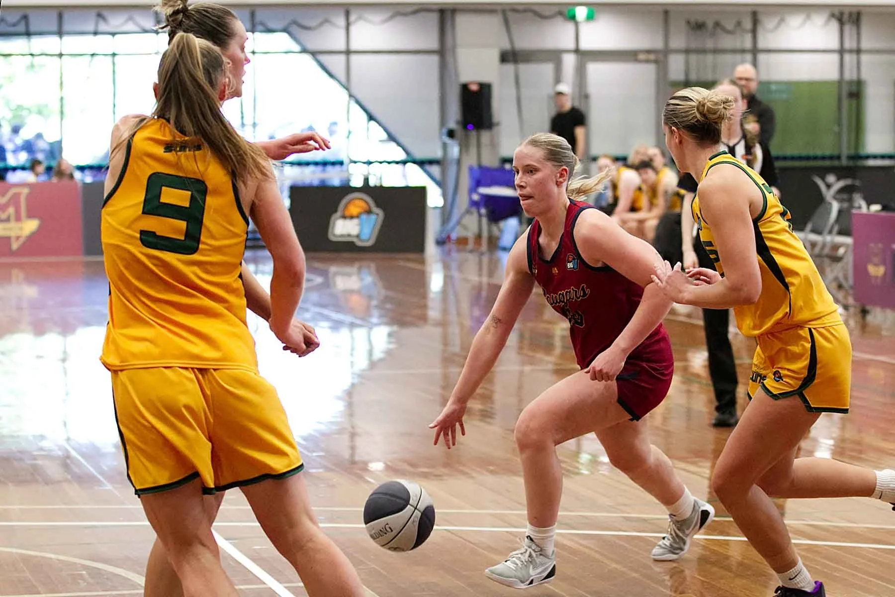 R01_CW McKinnon_V_Sherbrooke 6DSP_8258.jpg