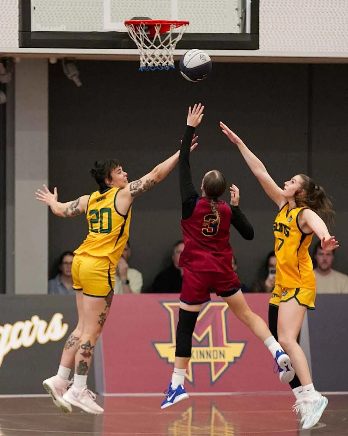 R01_CW McKinnon_V_Sherbrooke 6DSP_8347.jpg