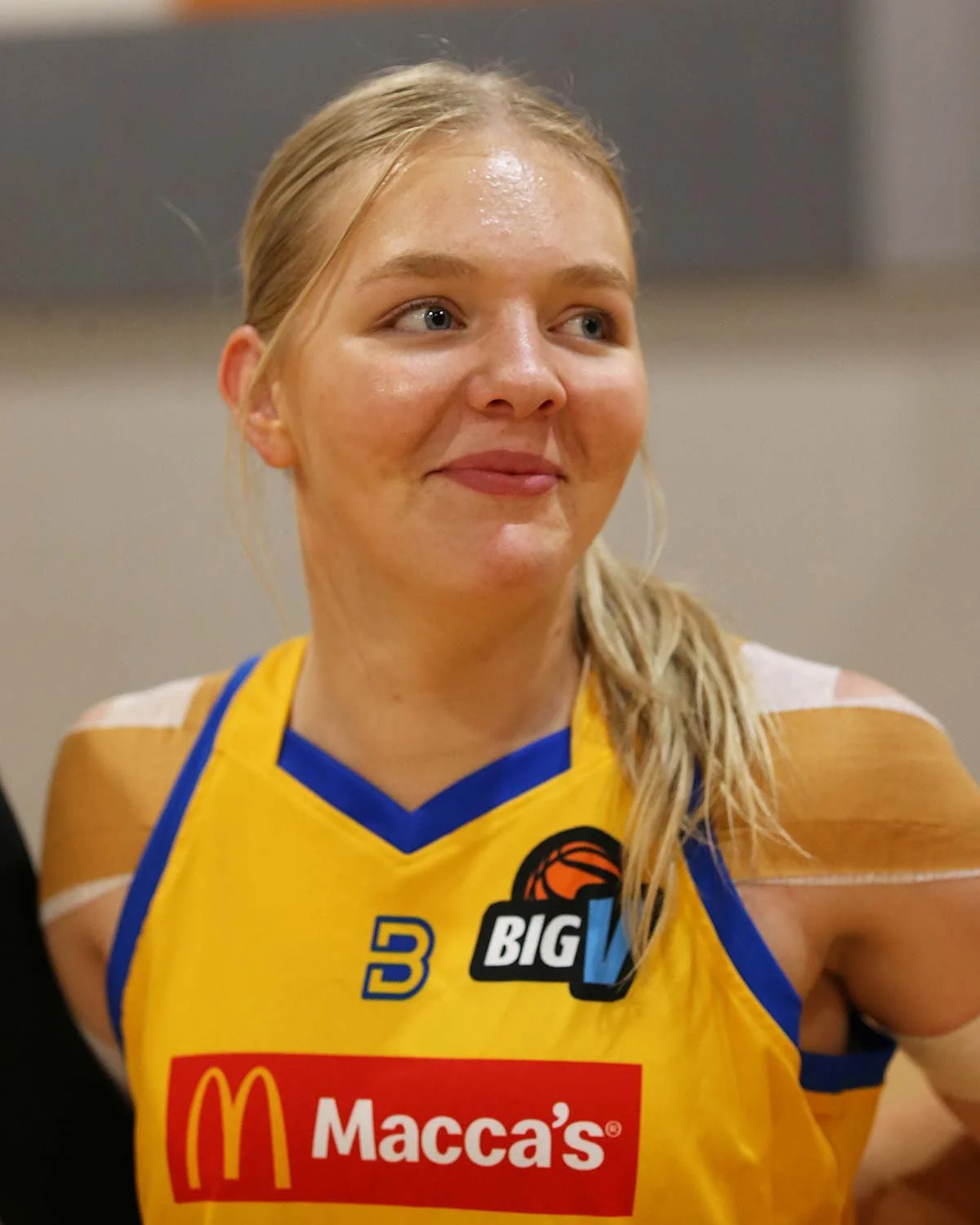 3BBV7715_01.jpg