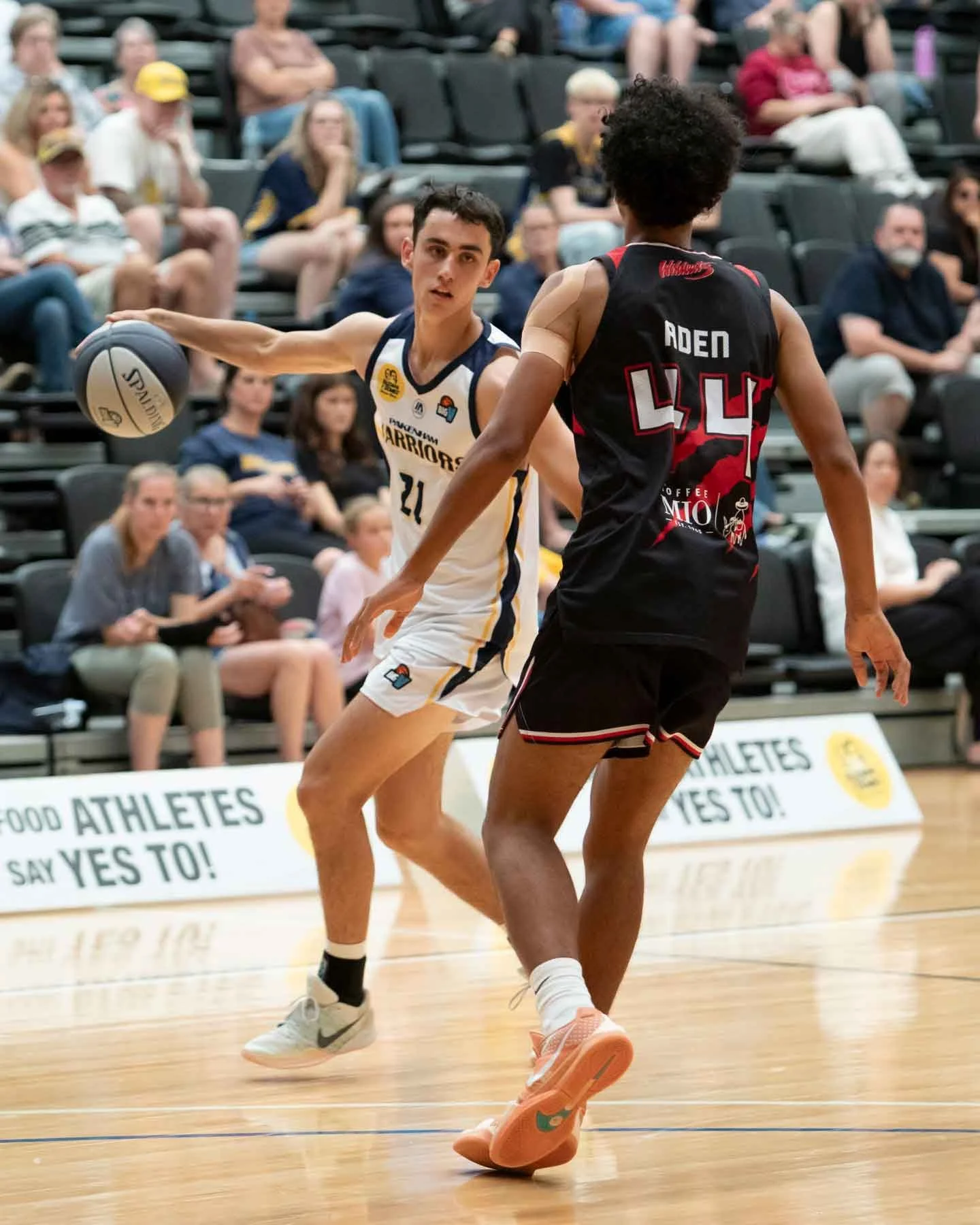 R2 VYCM PakenhamVEltham  MS4_0314_01.jpg