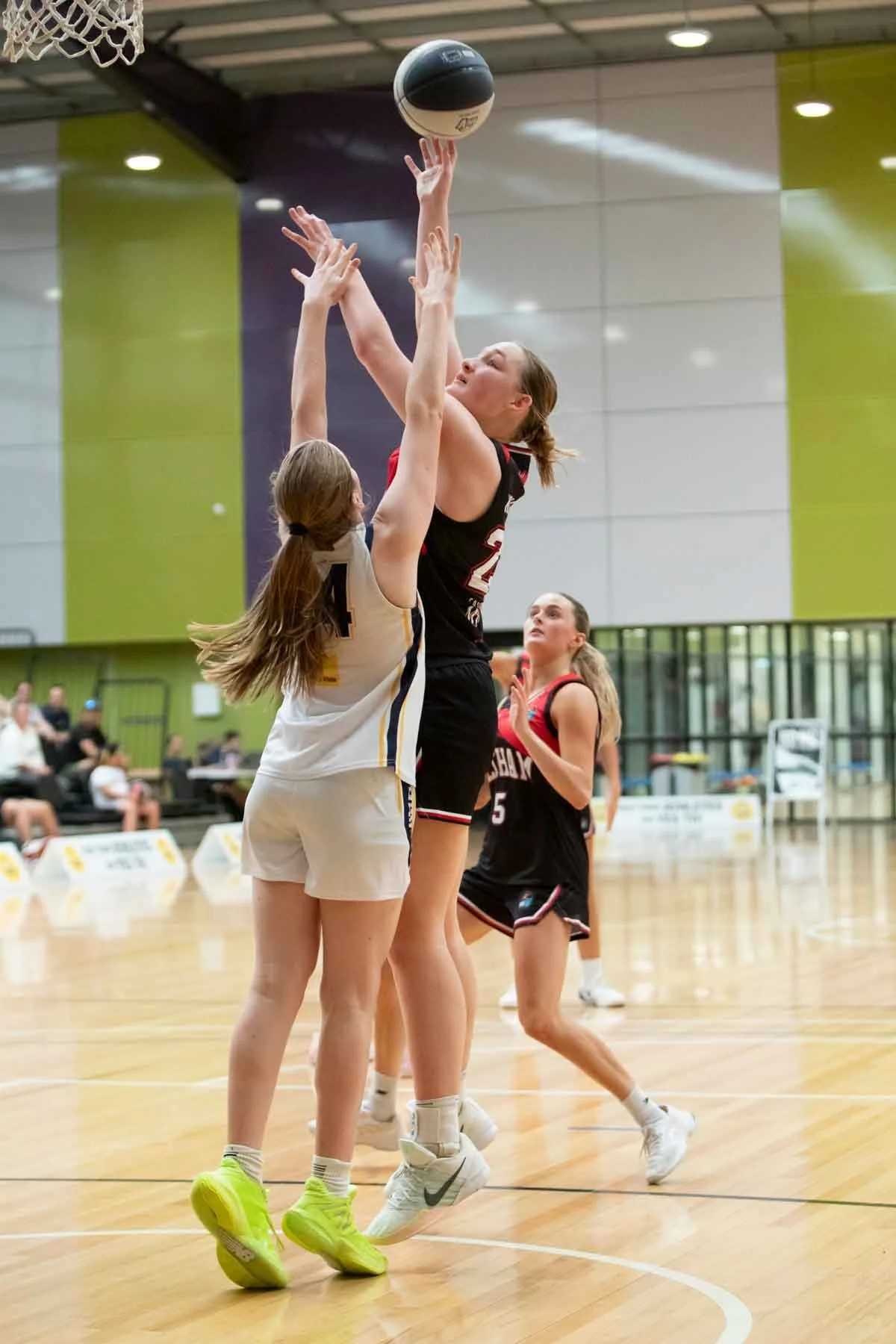 R2 VYCW PakenhamVEltham  MS4_9564_01.jpg