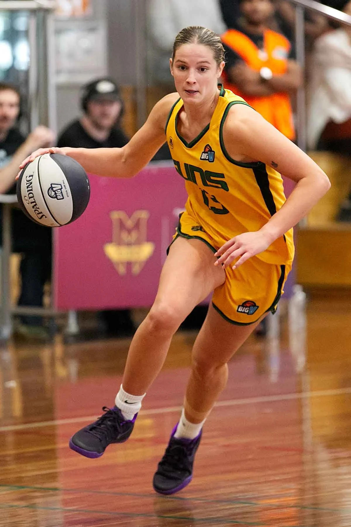 R01_CW McKinnon_V_Sherbrooke 6DSP_8561.jpg