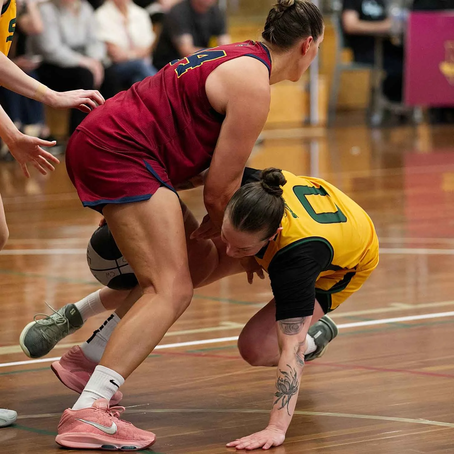 R01_CW McKinnon_V_Sherbrooke 6DSP_8293.jpg